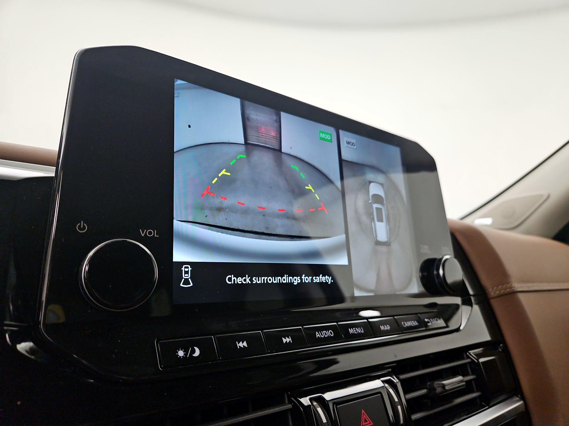 Thumbnail: 2023 Nissan Pathfinder - 15