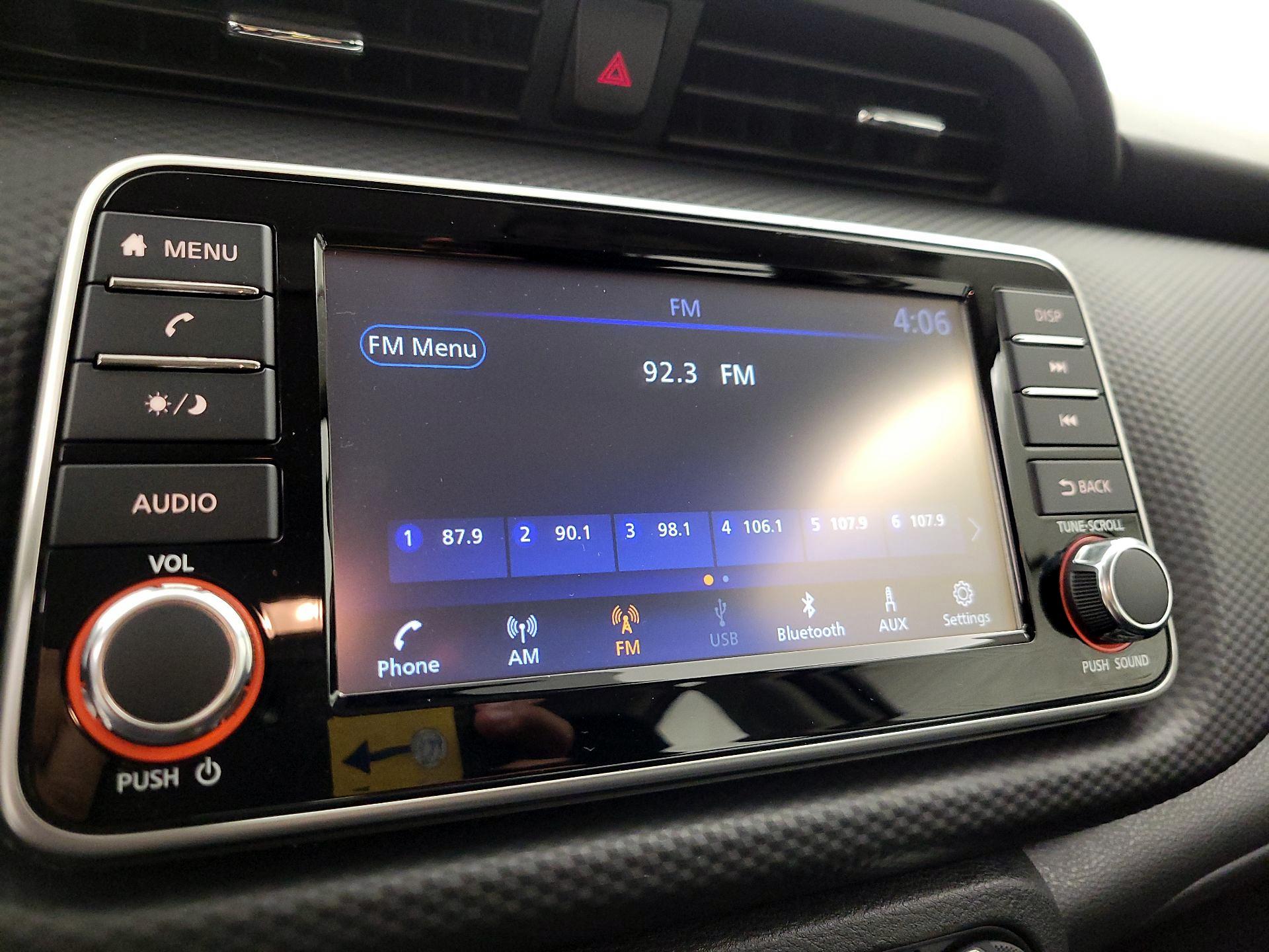 Thumbnail: 2023 Nissan Kicks - 15