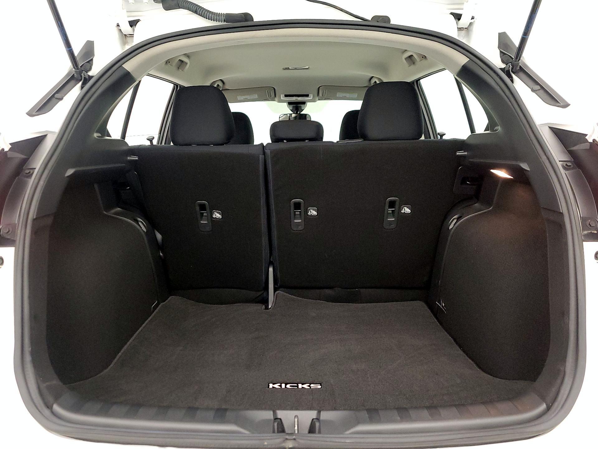 Thumbnail: 2023 Nissan Kicks - 20