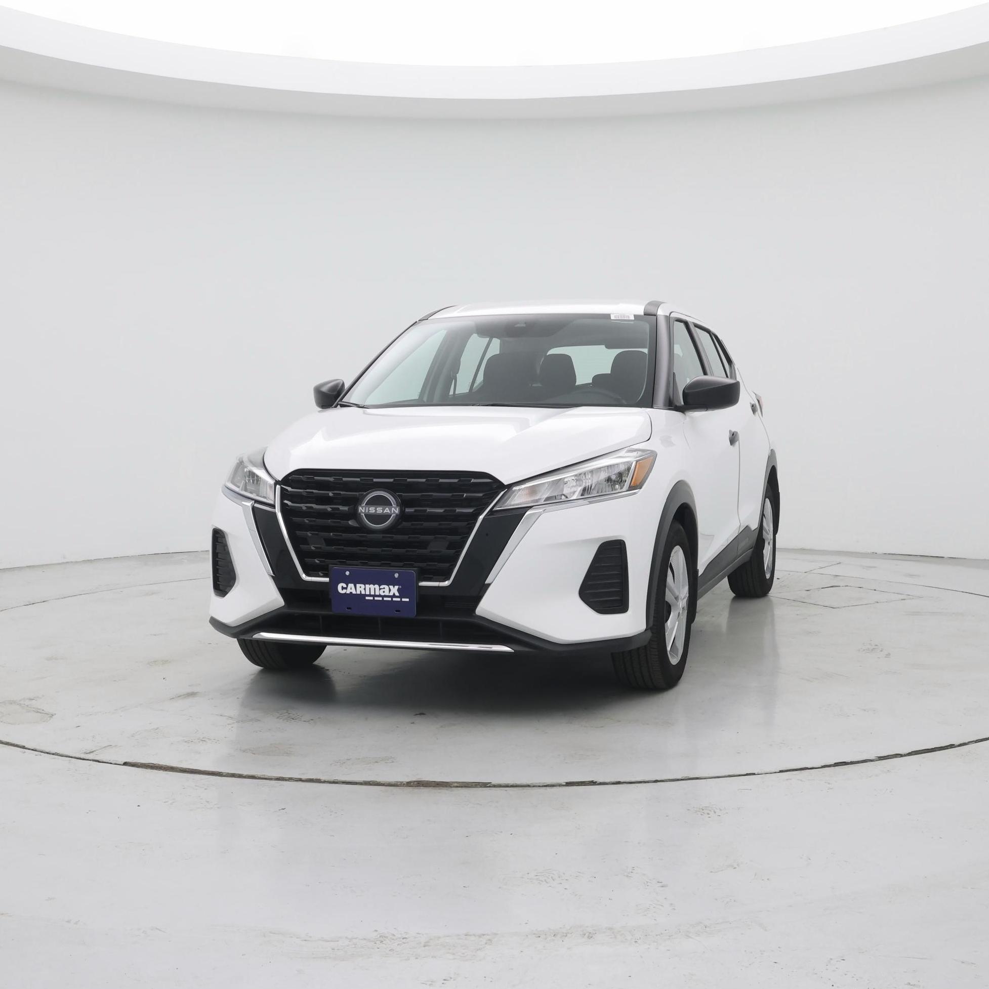 Thumbnail: 2023 Nissan Kicks - 4
