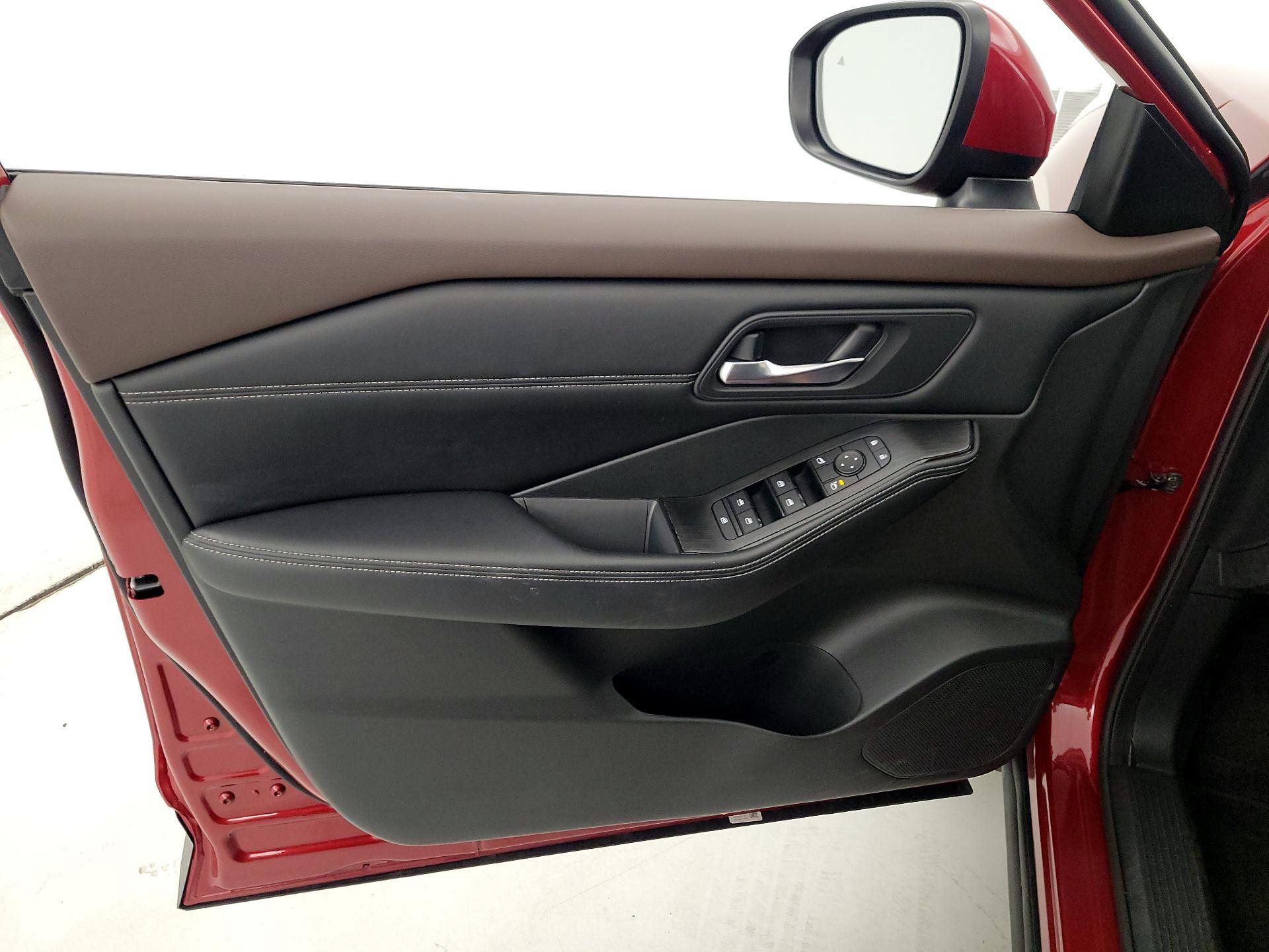 Thumbnail: 2022 Nissan Rogue - 12