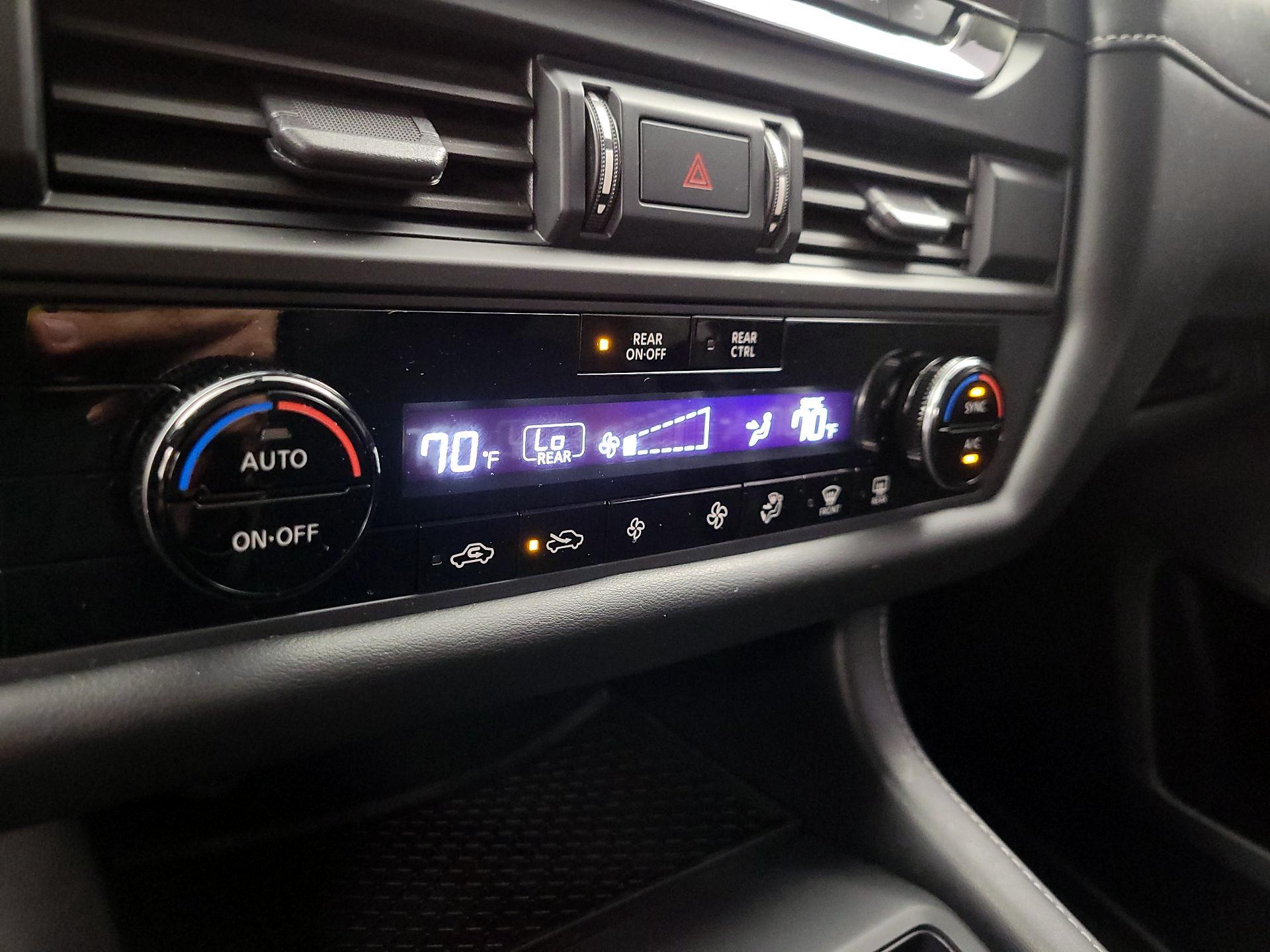 Thumbnail: 2023 Nissan Pathfinder - 16