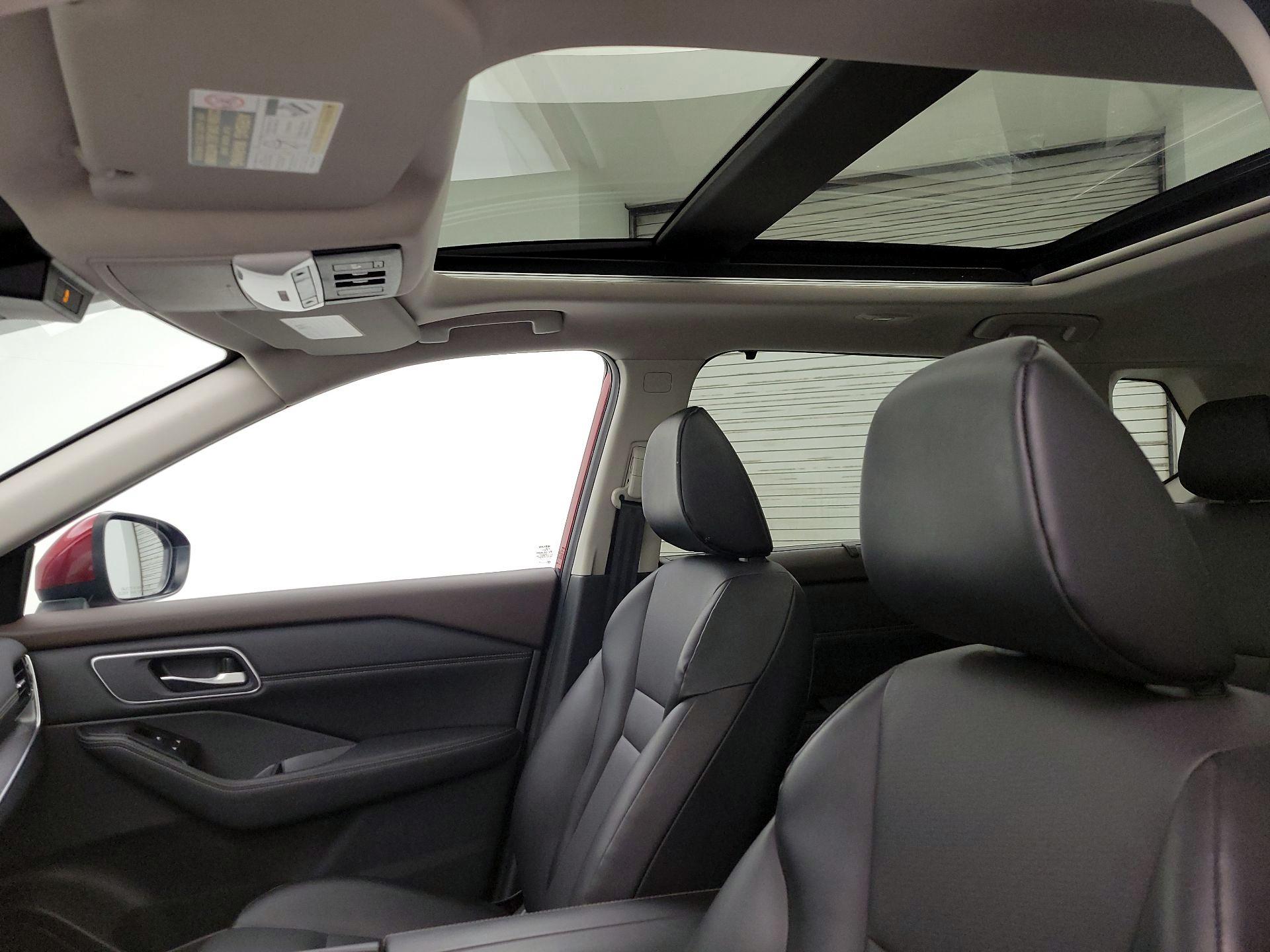 Thumbnail: 2021 Nissan Rogue - 18