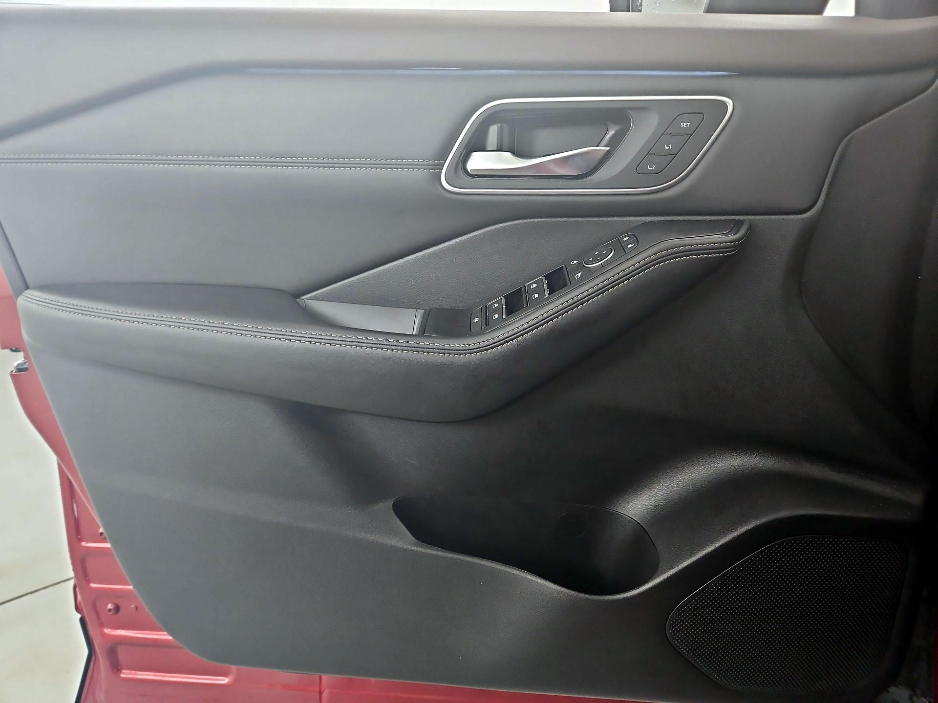 Thumbnail: 2022 Nissan Rogue - 12