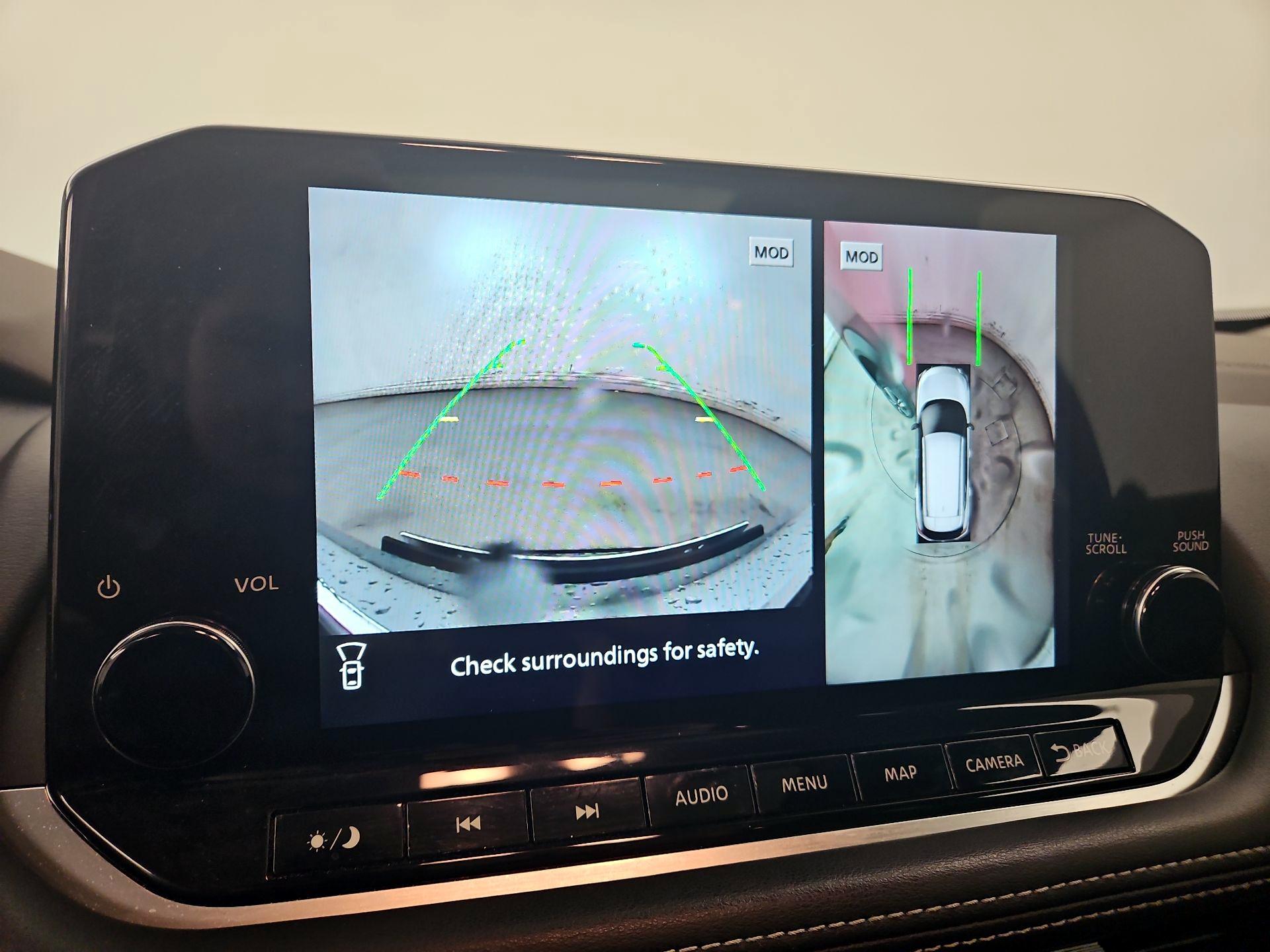 Thumbnail: 2022 Nissan Rogue - 15