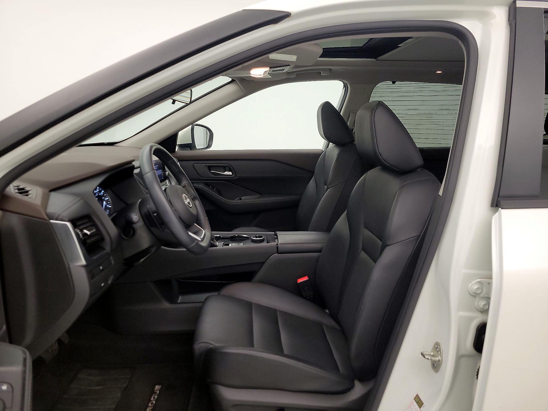 Thumbnail: 2022 Nissan Rogue - 11