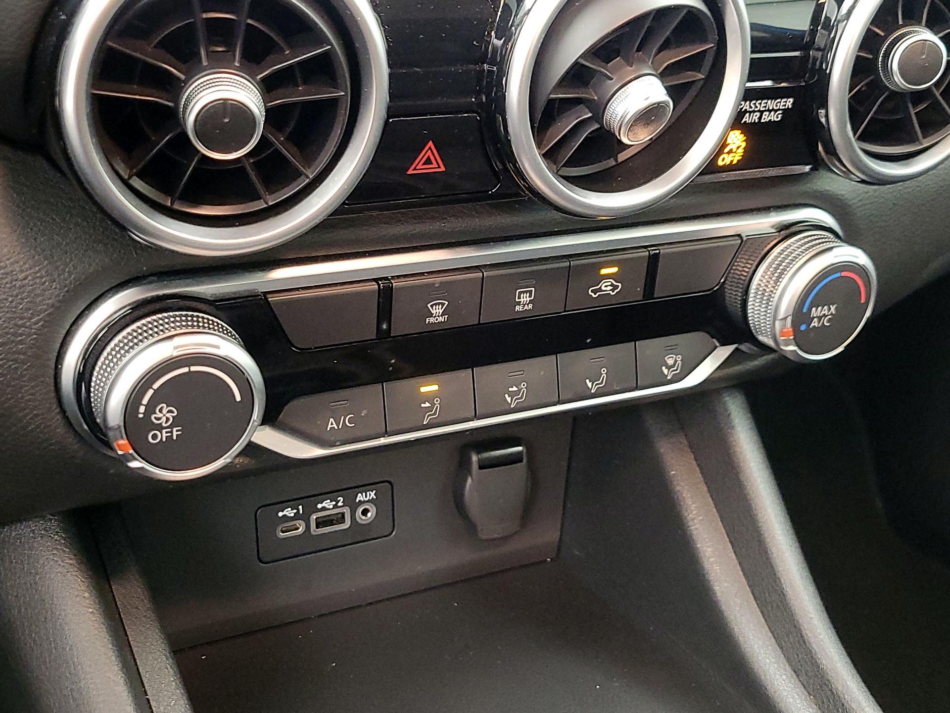 Thumbnail: 2022 Nissan Sentra - 16