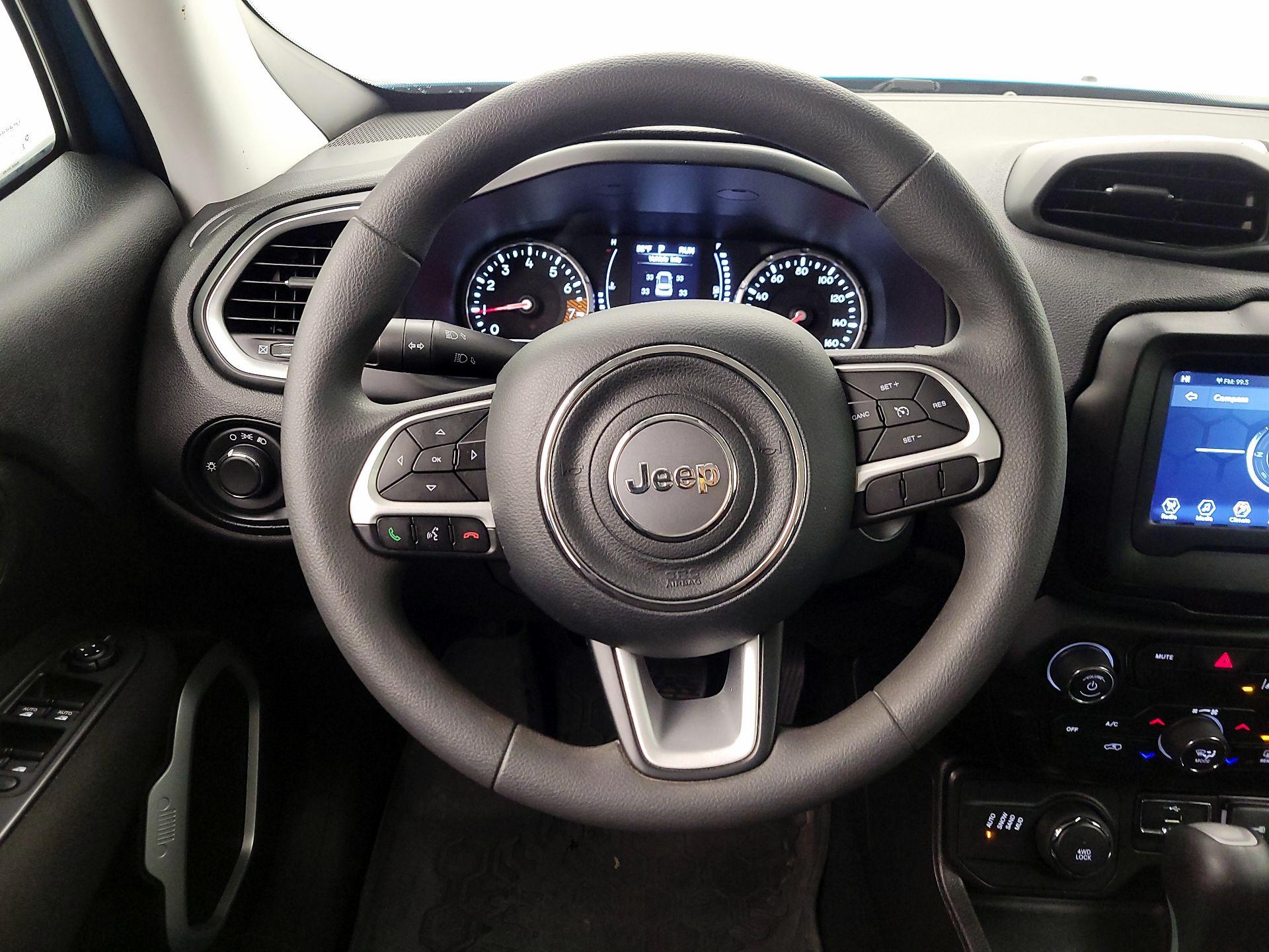 Thumbnail: 2021 Jeep Renegade - 10