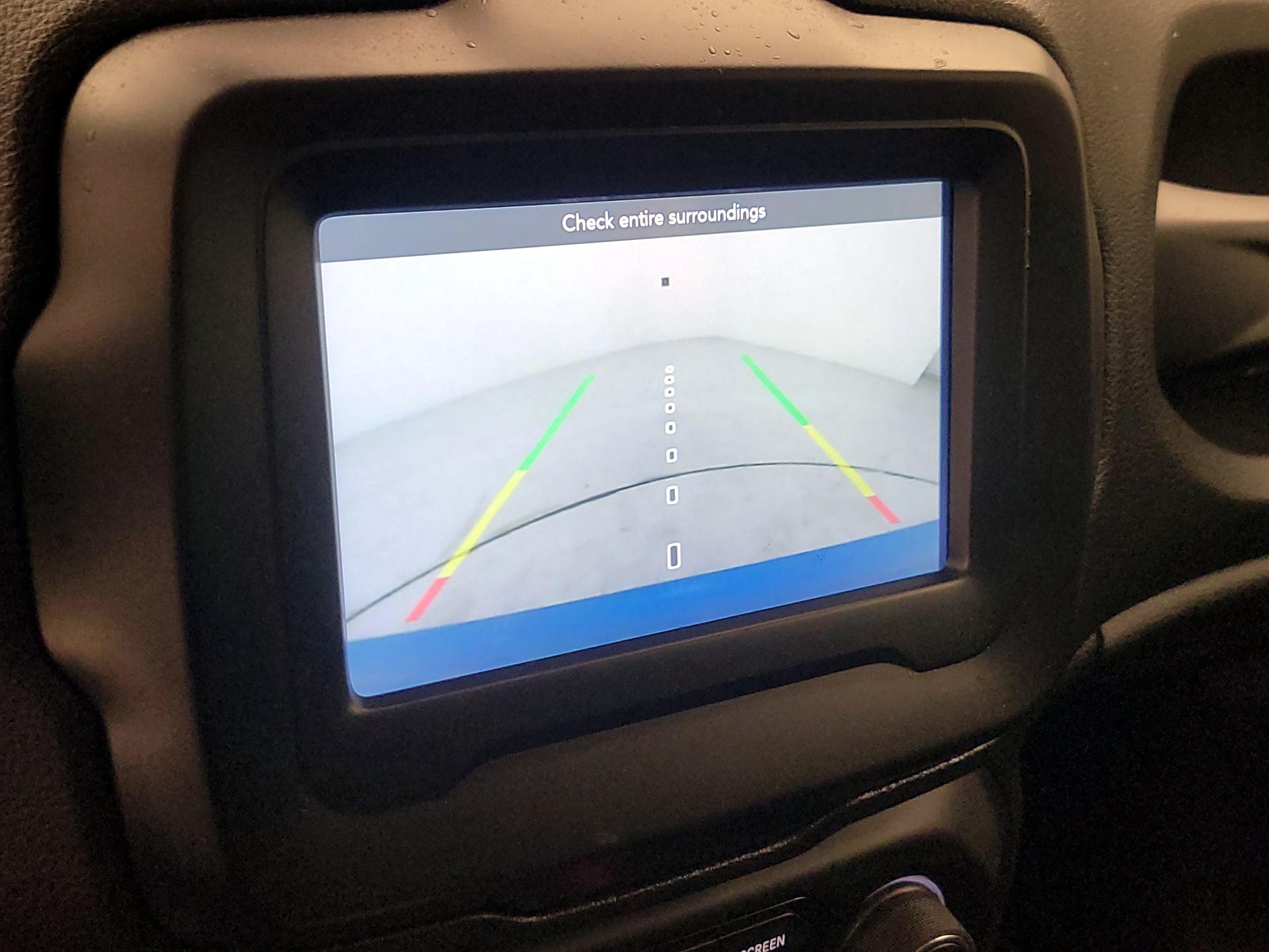 Thumbnail: 2021 Jeep Renegade - 15