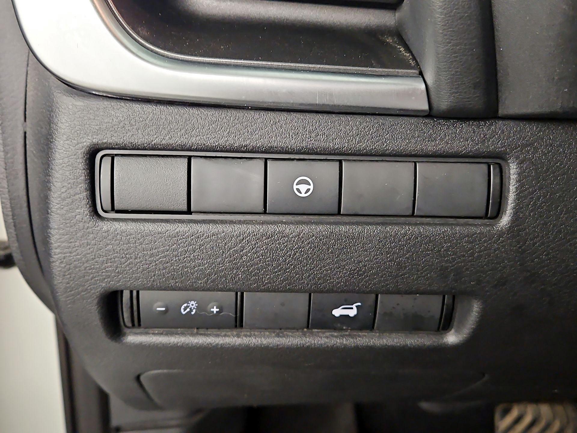 Thumbnail: 2022 Nissan Rogue - 13