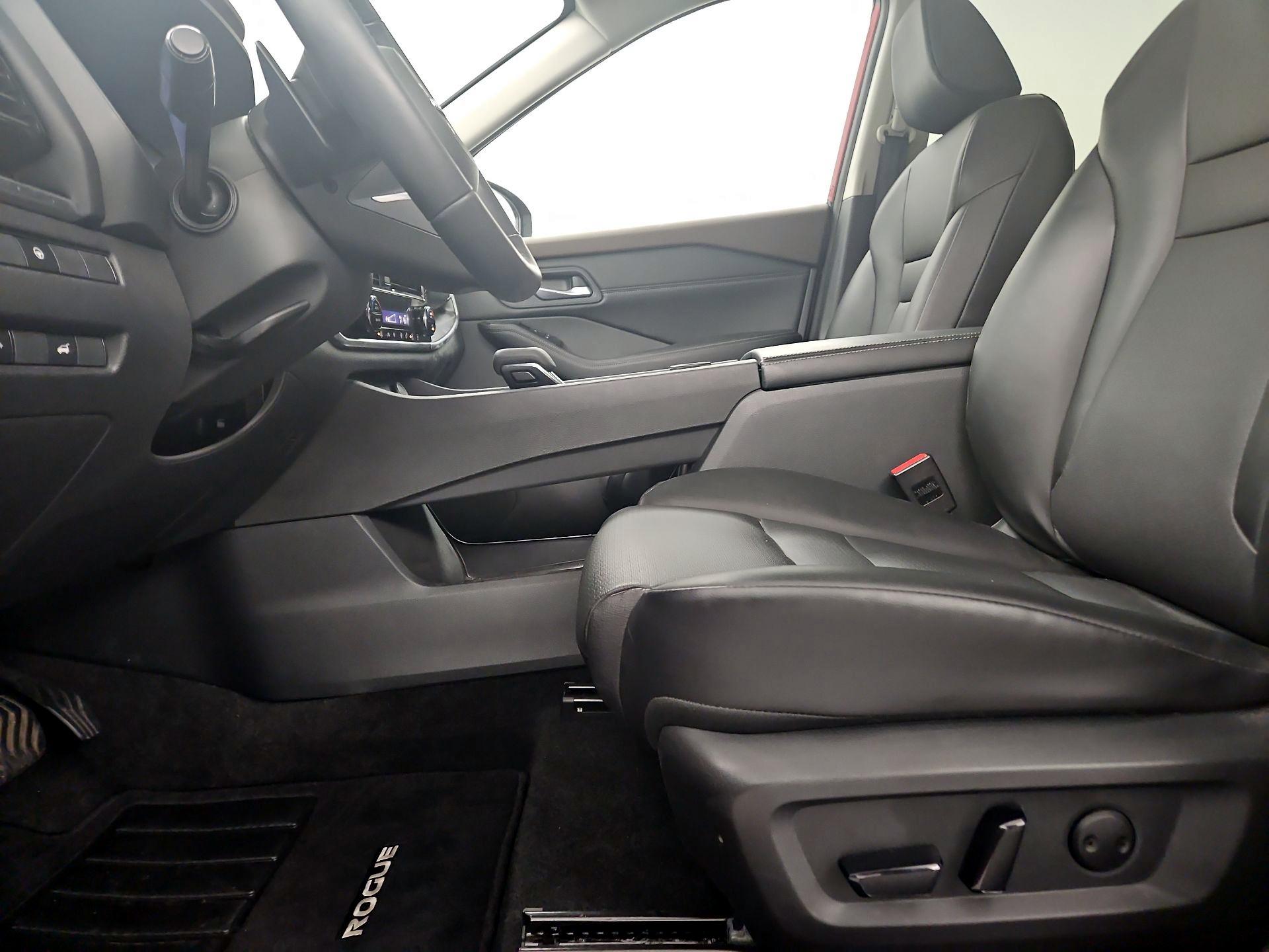 Thumbnail: 2023 Nissan Rogue - 11