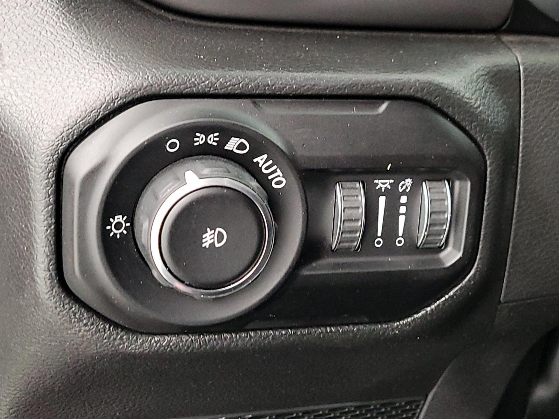 Thumbnail: 2022 Jeep Wrangler - 13