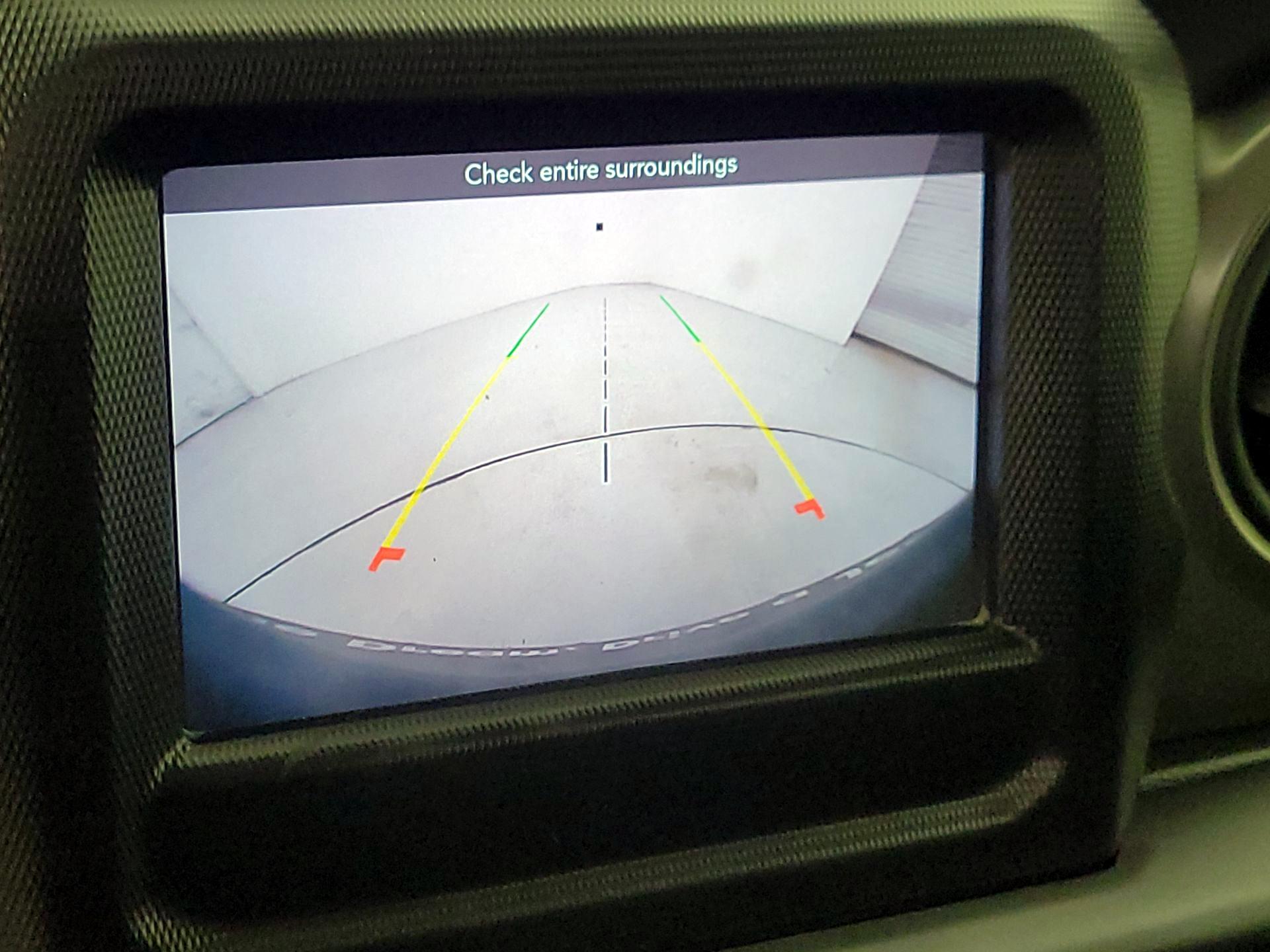 Thumbnail: 2022 Jeep Wrangler - 14