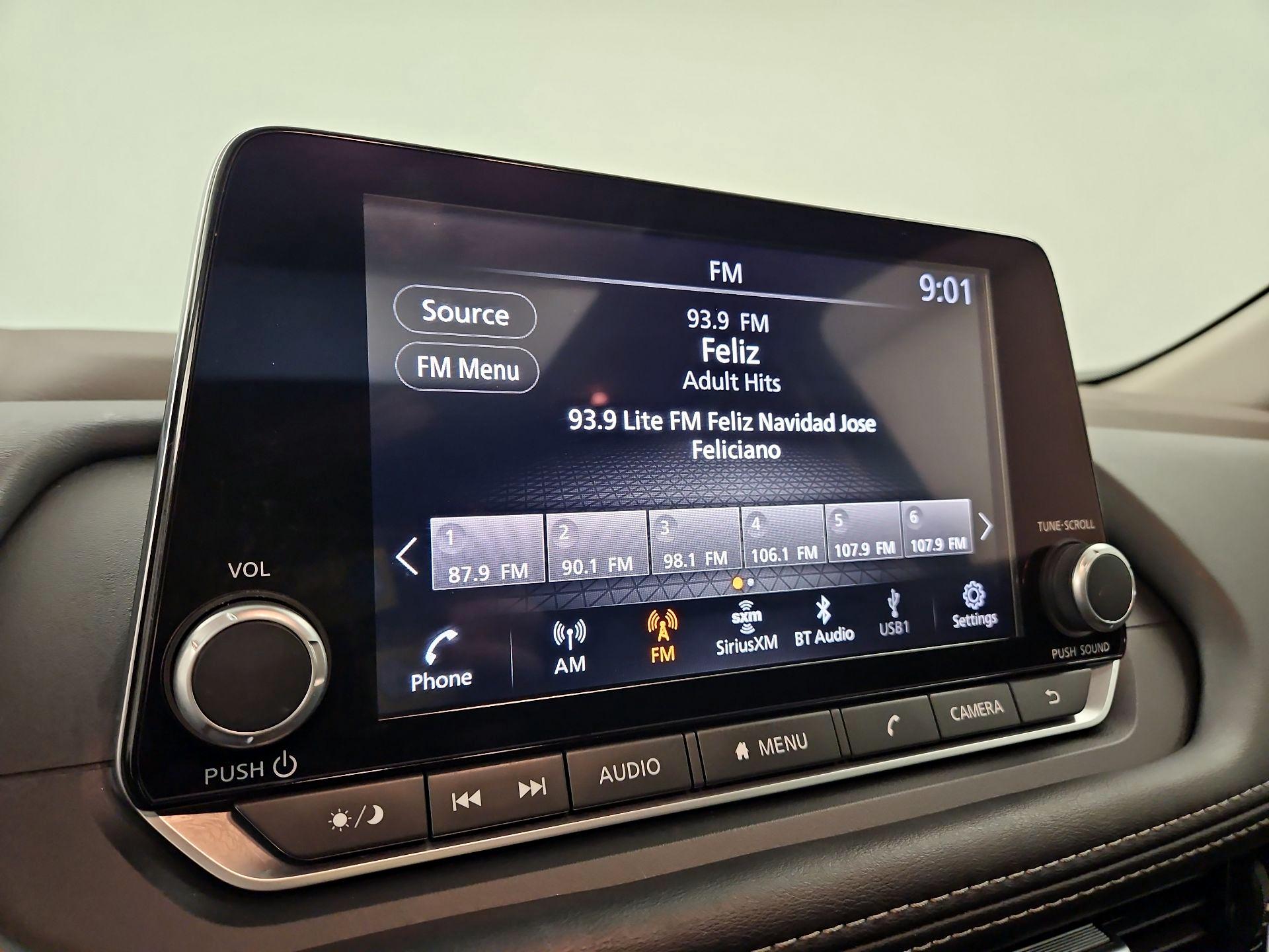 Thumbnail: 2023 Nissan Rogue - 15