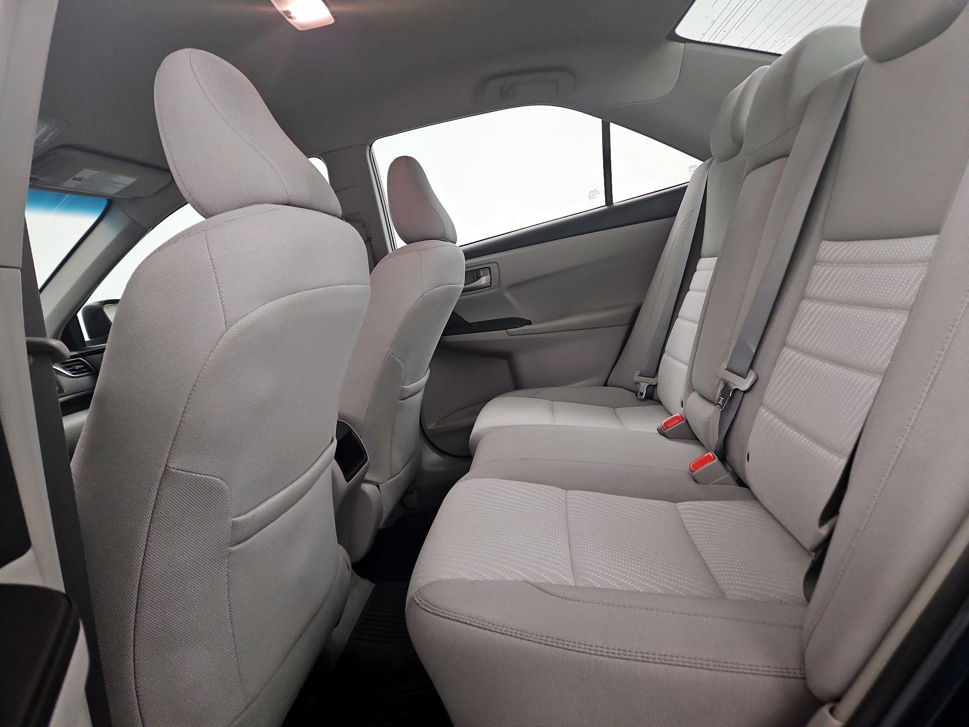 Thumbnail: 2017 Toyota Camry - 19