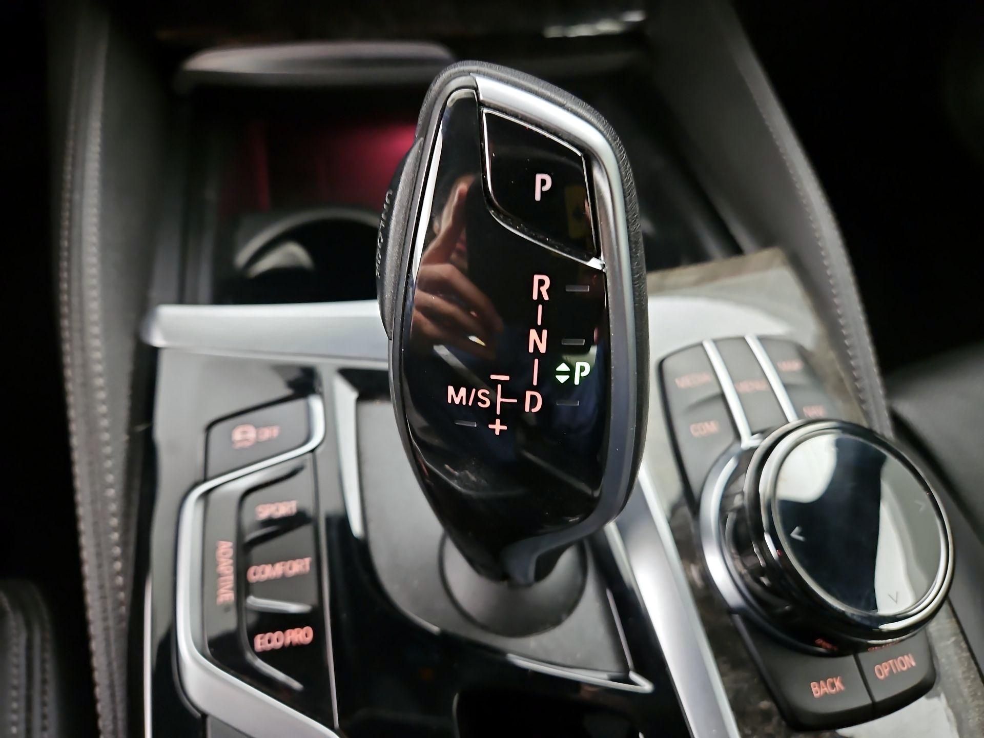 Thumbnail: 2020 BMW 5 Series - 18