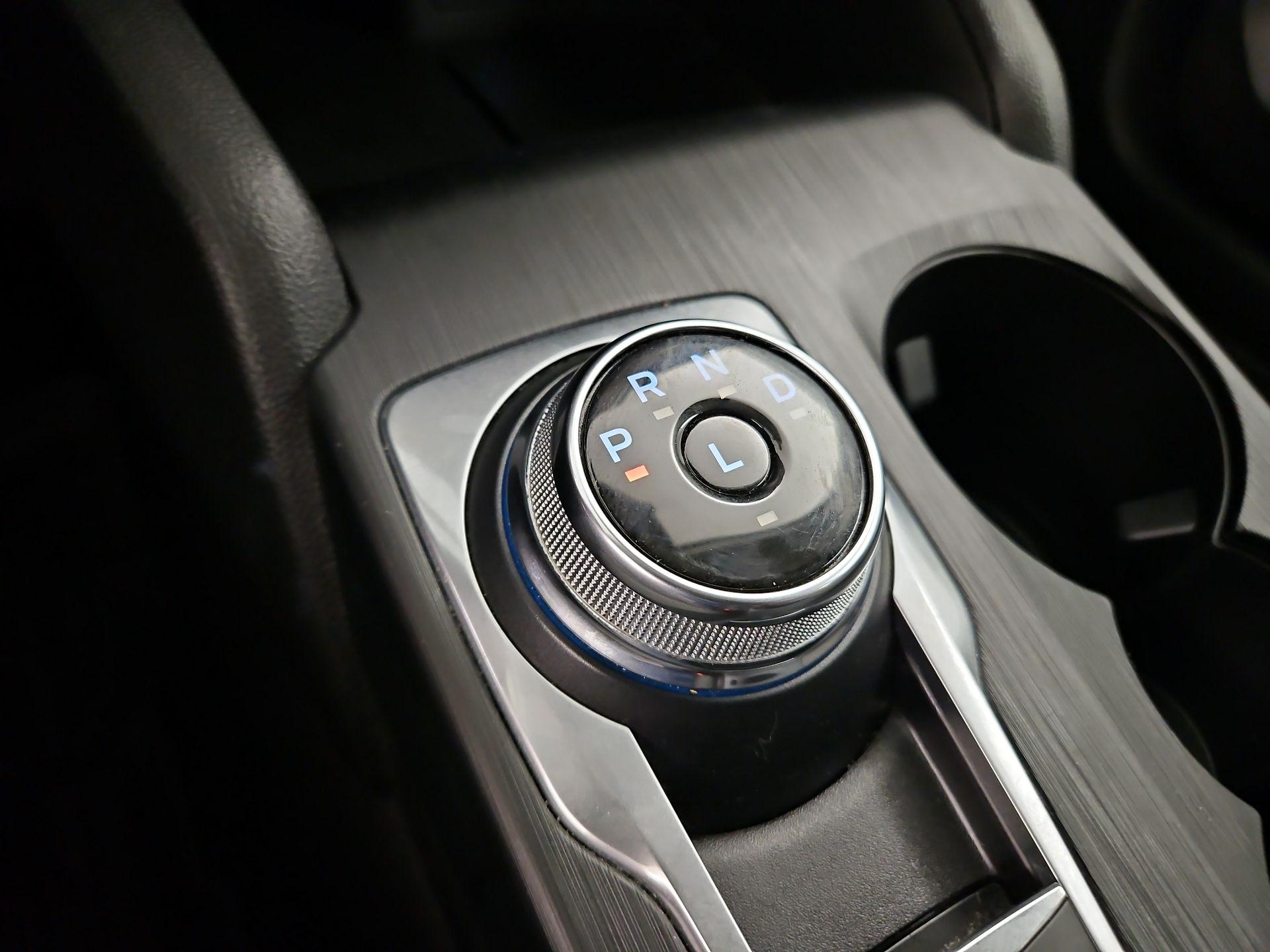 Thumbnail: 2022 Ford Escape - 17