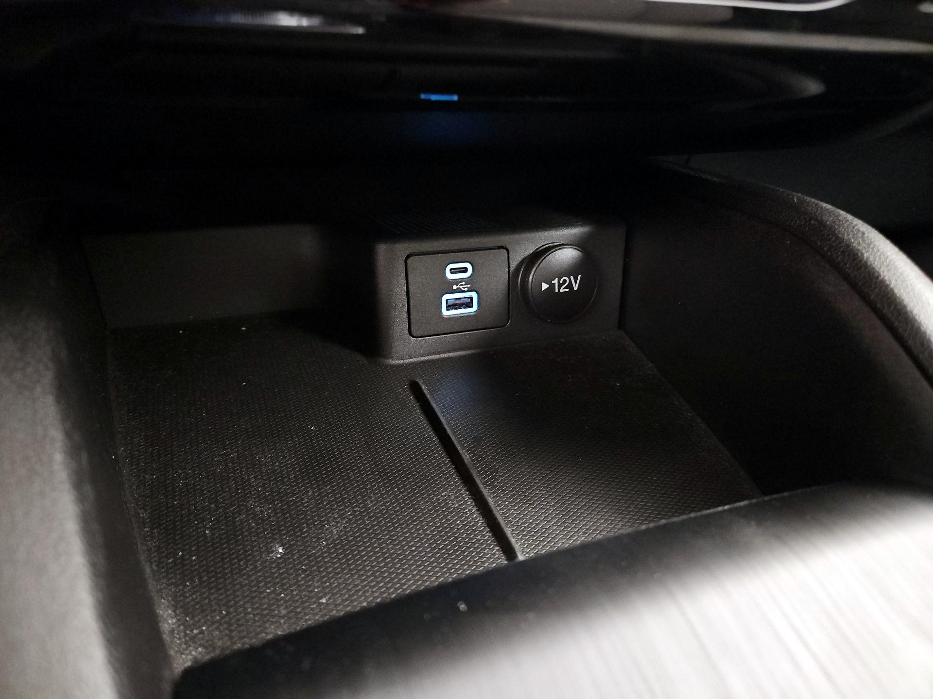 Thumbnail: 2022 Ford Escape - 18