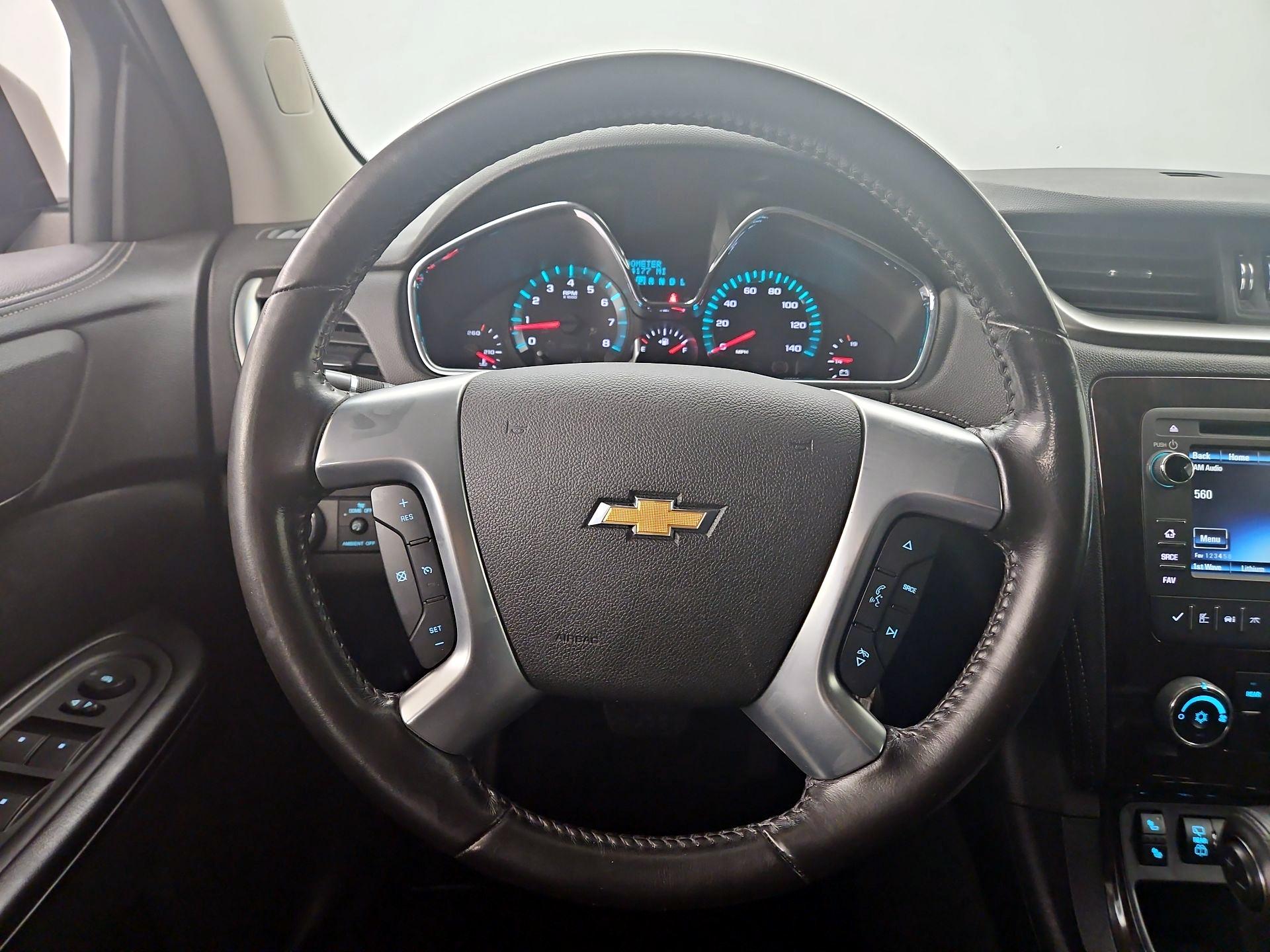 Thumbnail: 2017 Chevrolet Traverse - 10