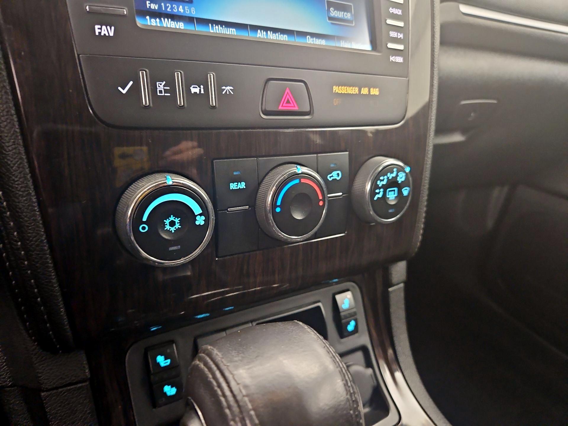 Thumbnail: 2017 Chevrolet Traverse - 16