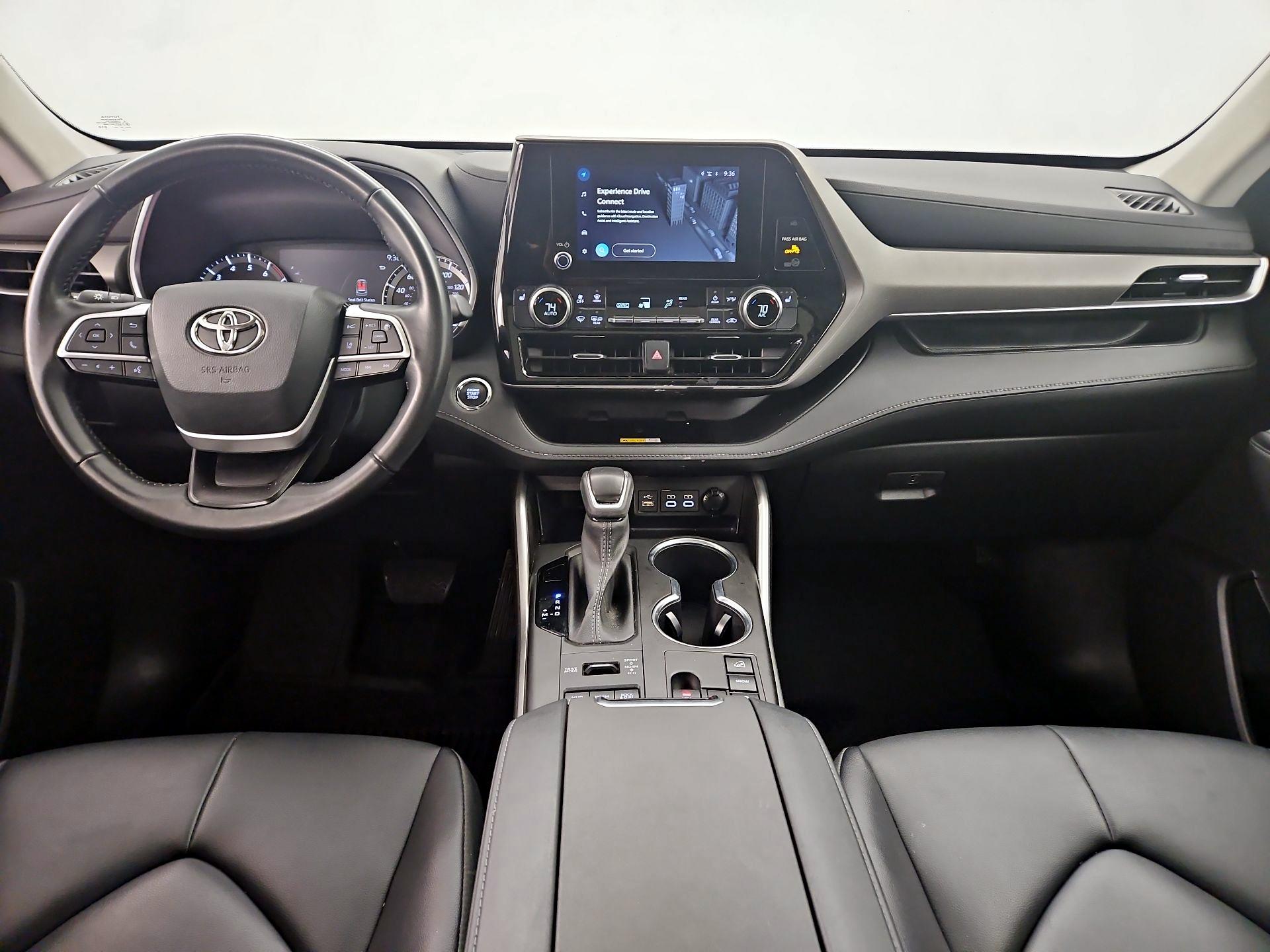 Thumbnail: 2023 Toyota Highlander - 9