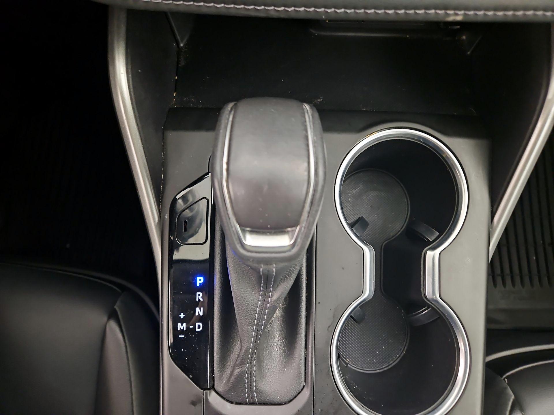 Thumbnail: 2023 Toyota Highlander - 17