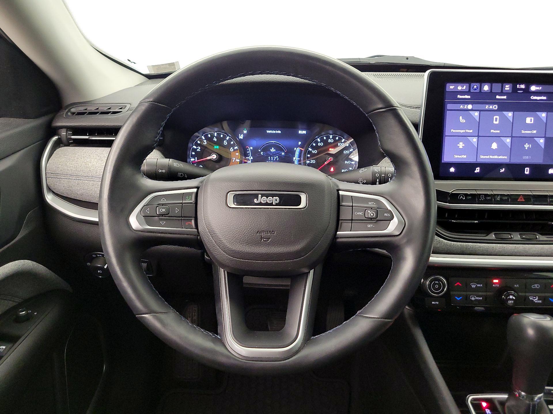 Thumbnail: 2022 Jeep Compass - 10