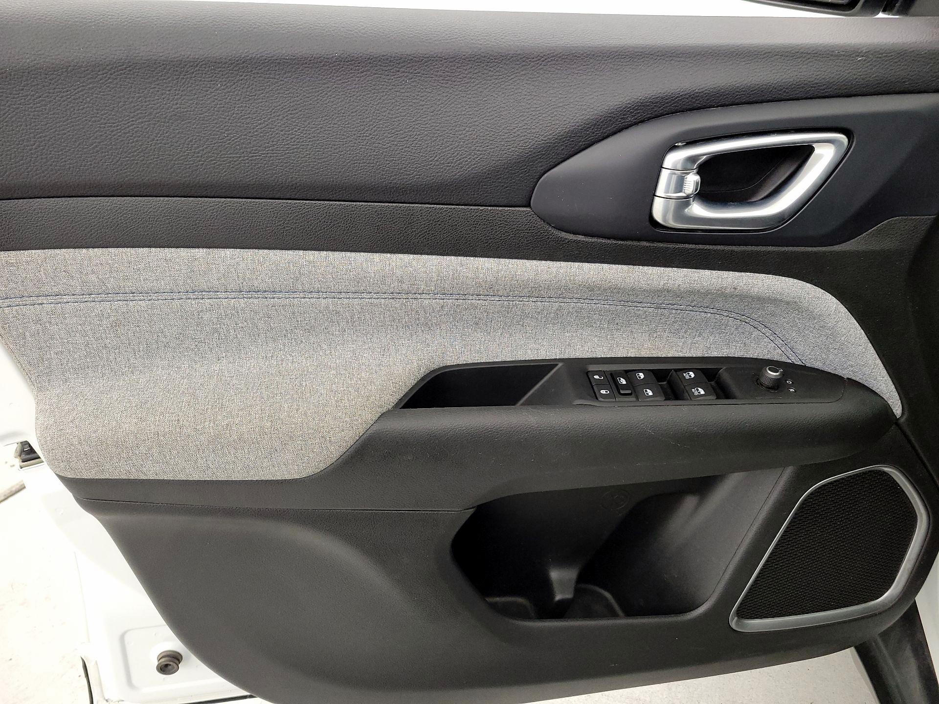 Thumbnail: 2022 Jeep Compass - 12