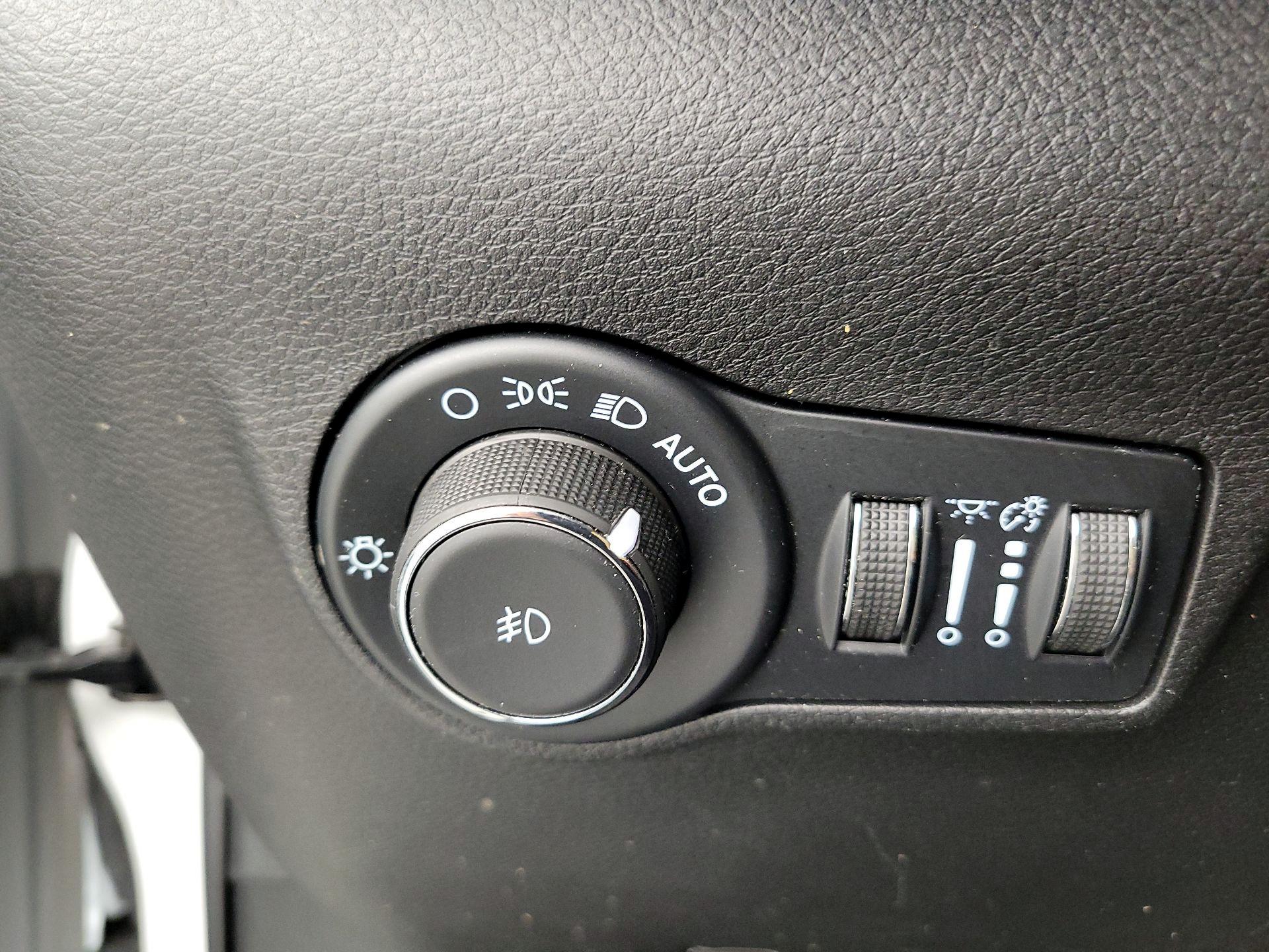 Thumbnail: 2022 Jeep Compass - 13