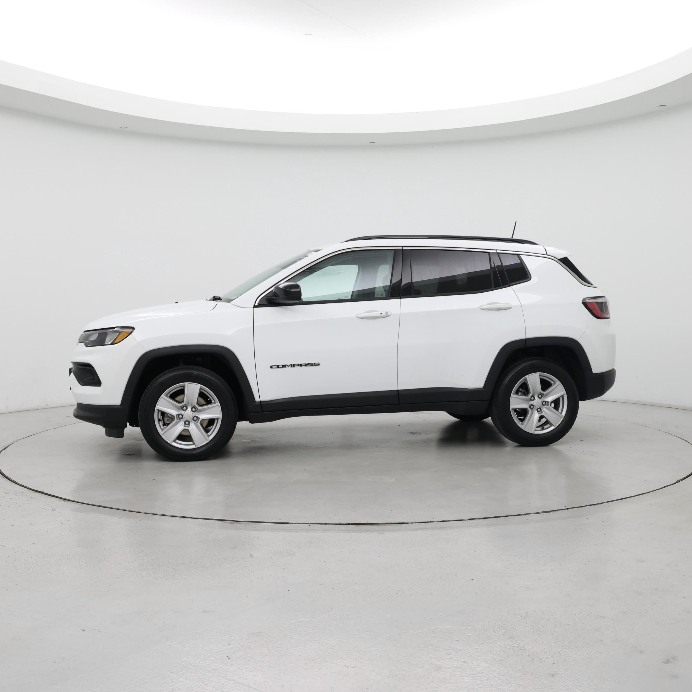 Thumbnail: 2022 Jeep Compass - 3