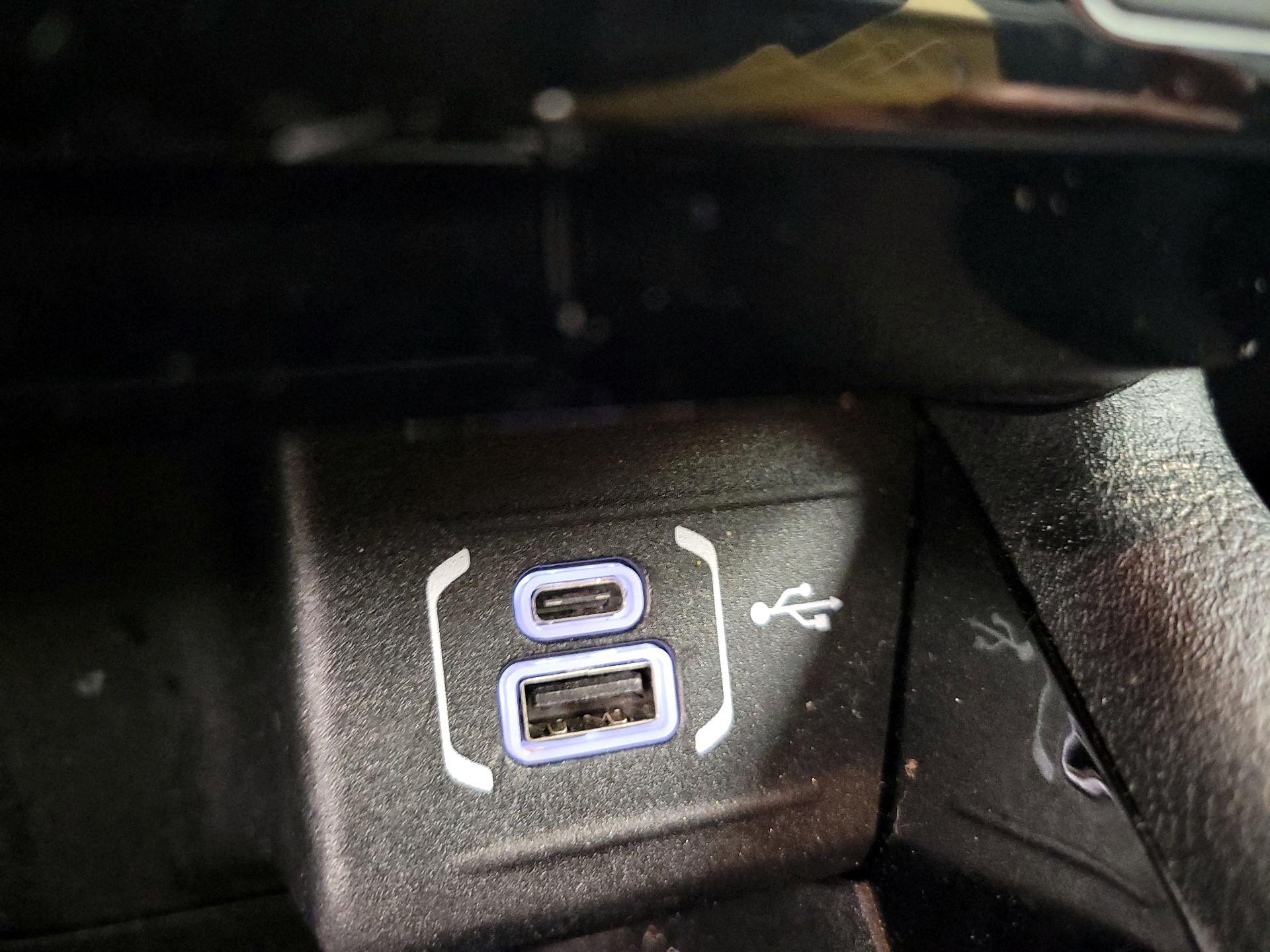 Thumbnail: 2022 Jeep Compass - 18