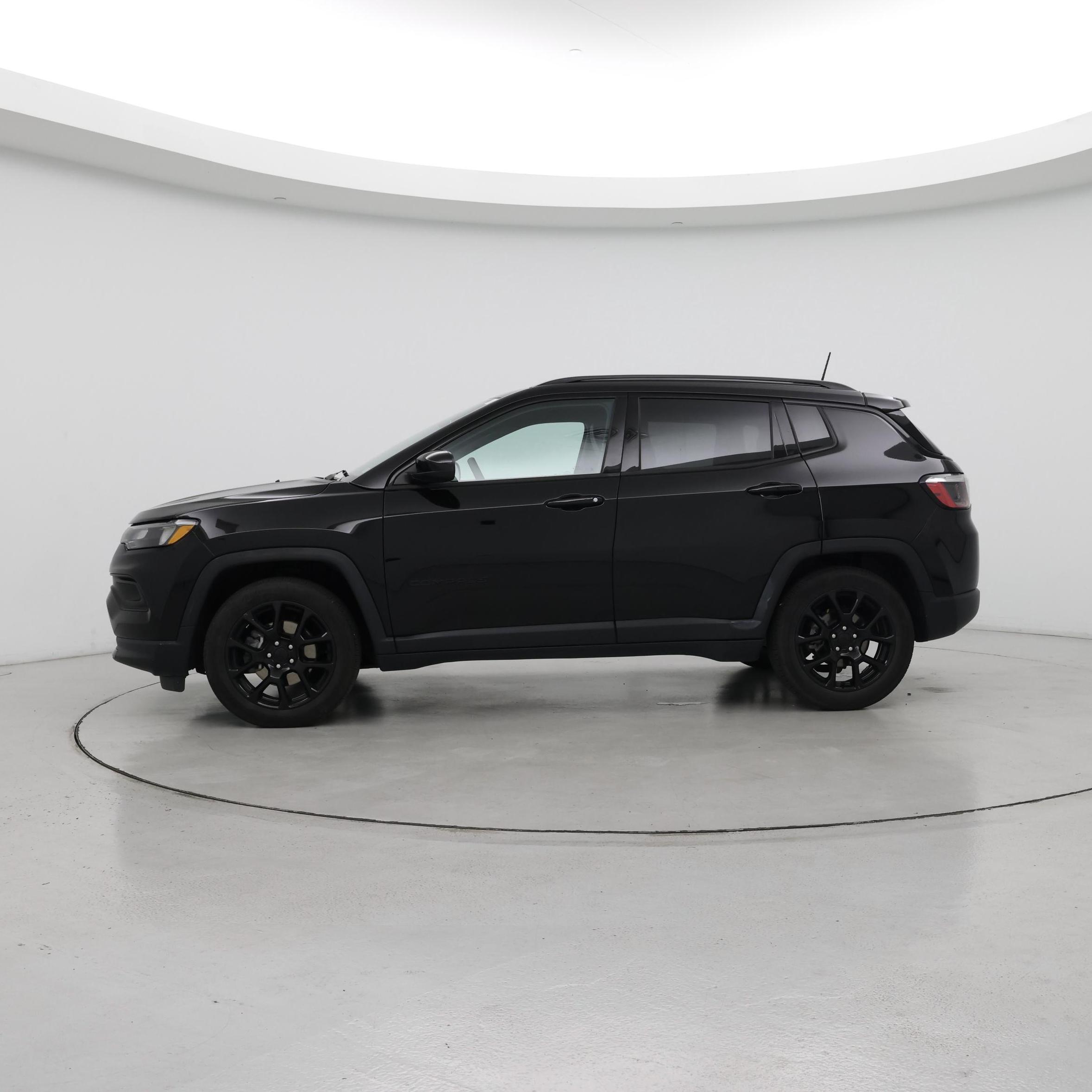 Thumbnail: 2022 Jeep Compass - 3