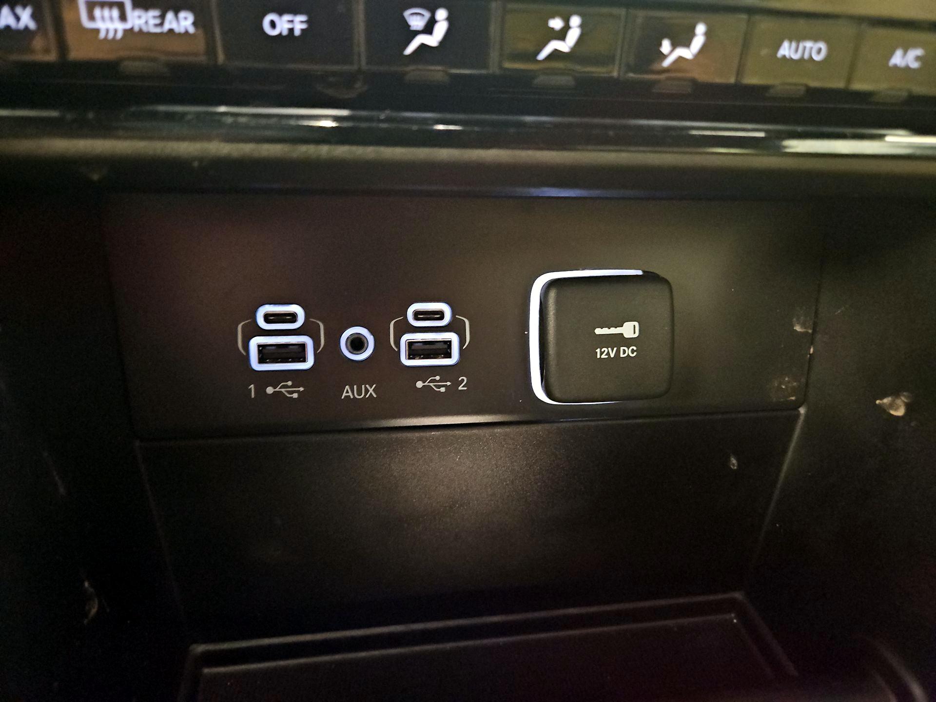 Thumbnail: 2023 Jeep Grand Cherokee L - 17