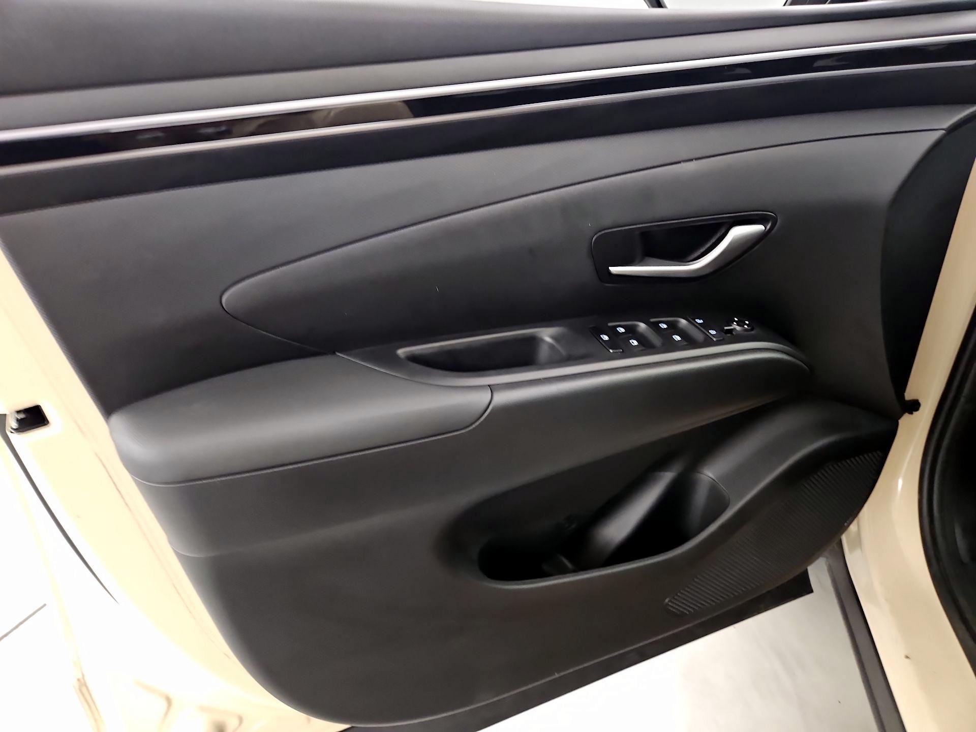 Thumbnail: 2022 Hyundai Santa Cruz - 12