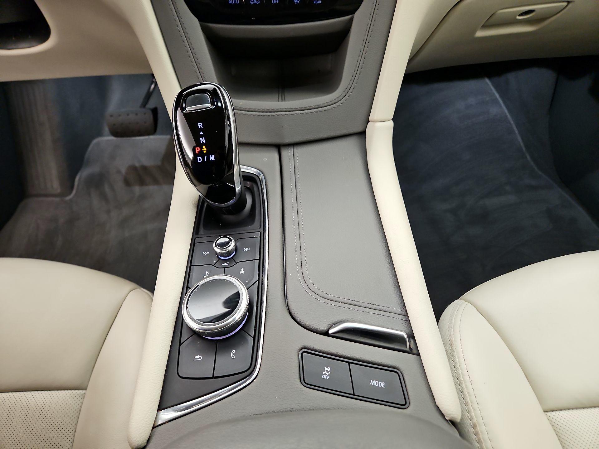 Thumbnail: 2022 Cadillac XT5 - 18