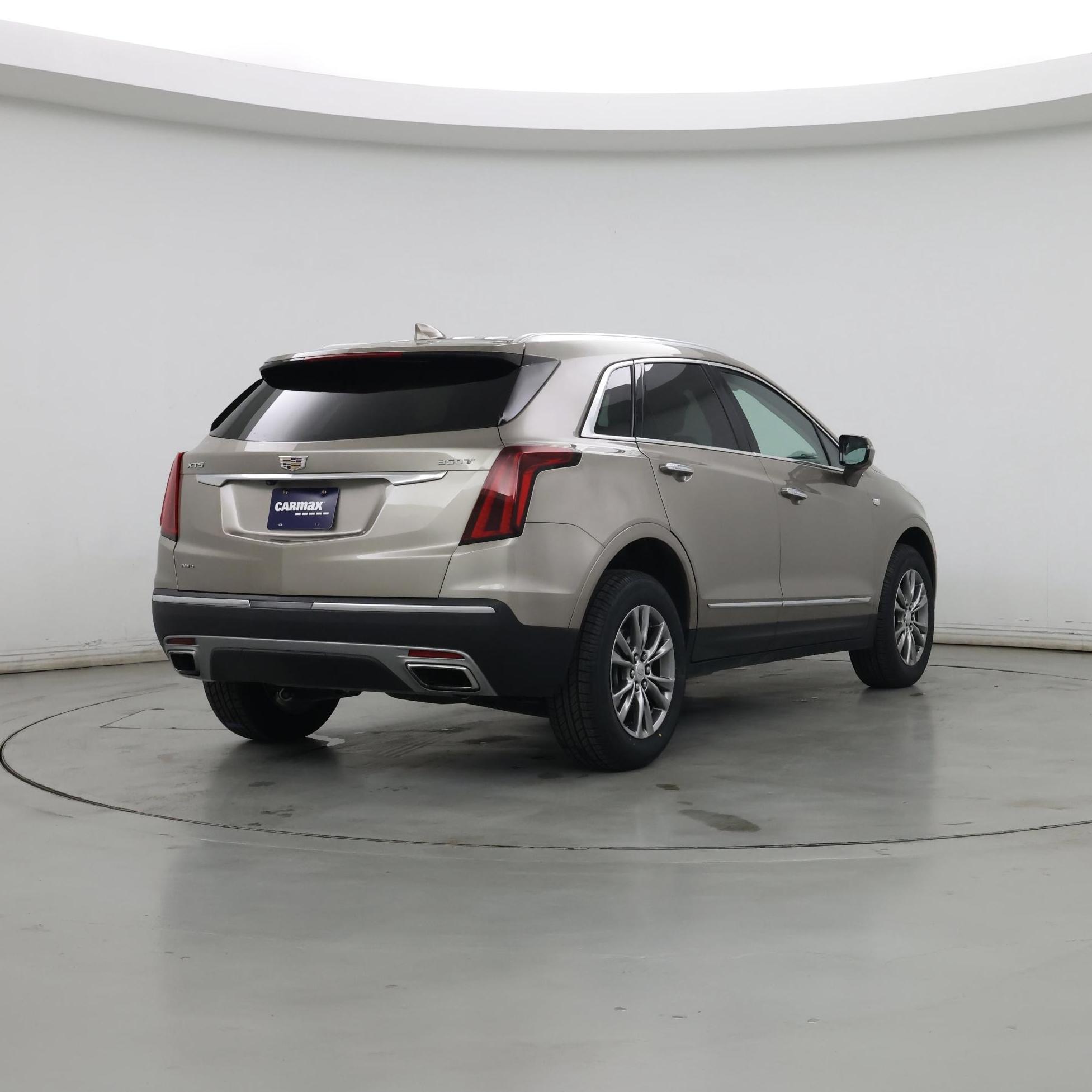 Thumbnail: 2022 Cadillac XT5 - 8