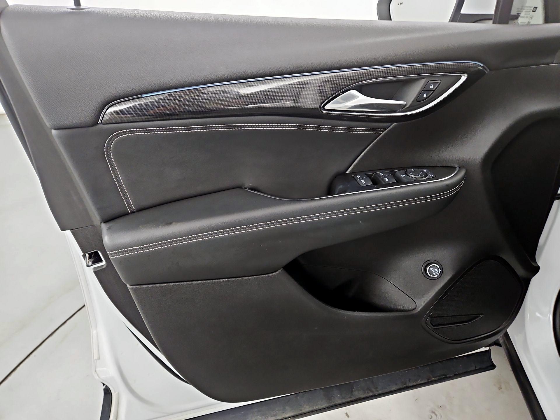 Thumbnail: 2022 Buick Envision - 12