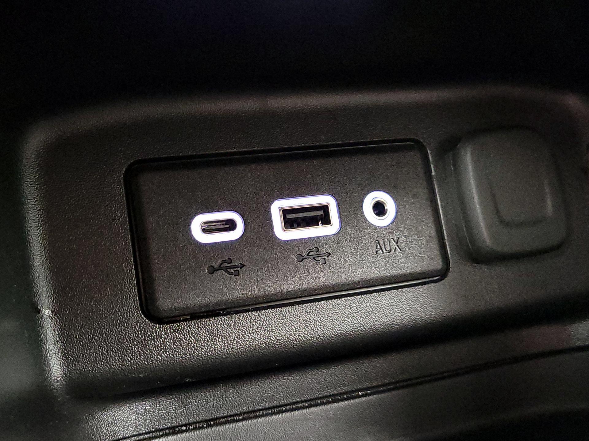 Thumbnail: 2022 Chevrolet Equinox - 17