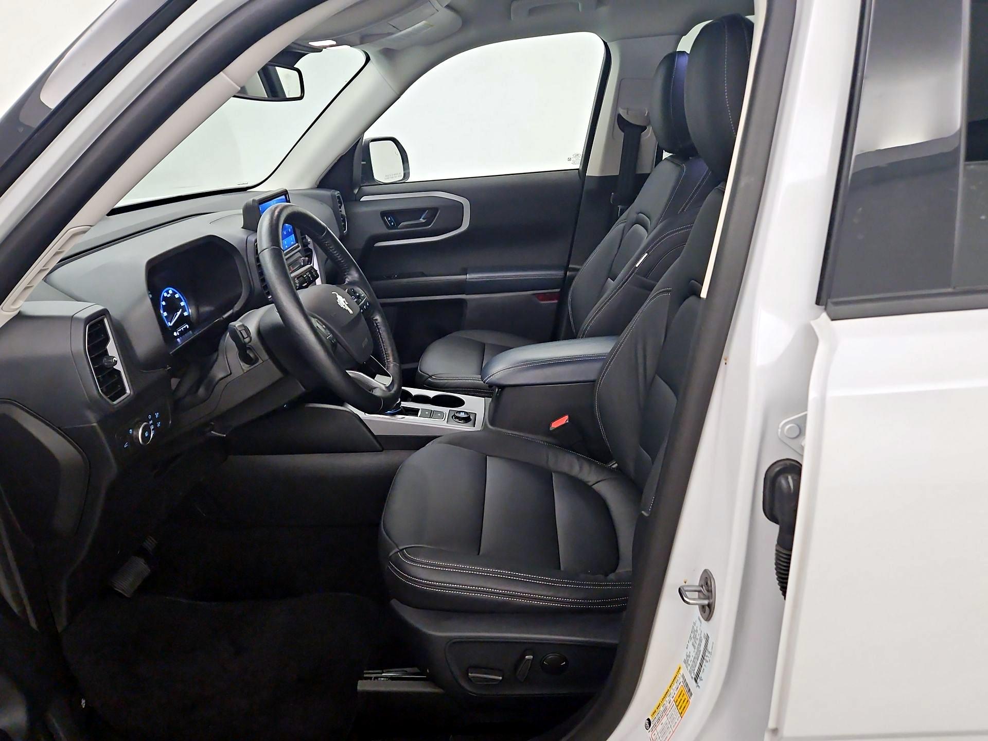 Thumbnail: 2021 Ford Bronco Sport - 11