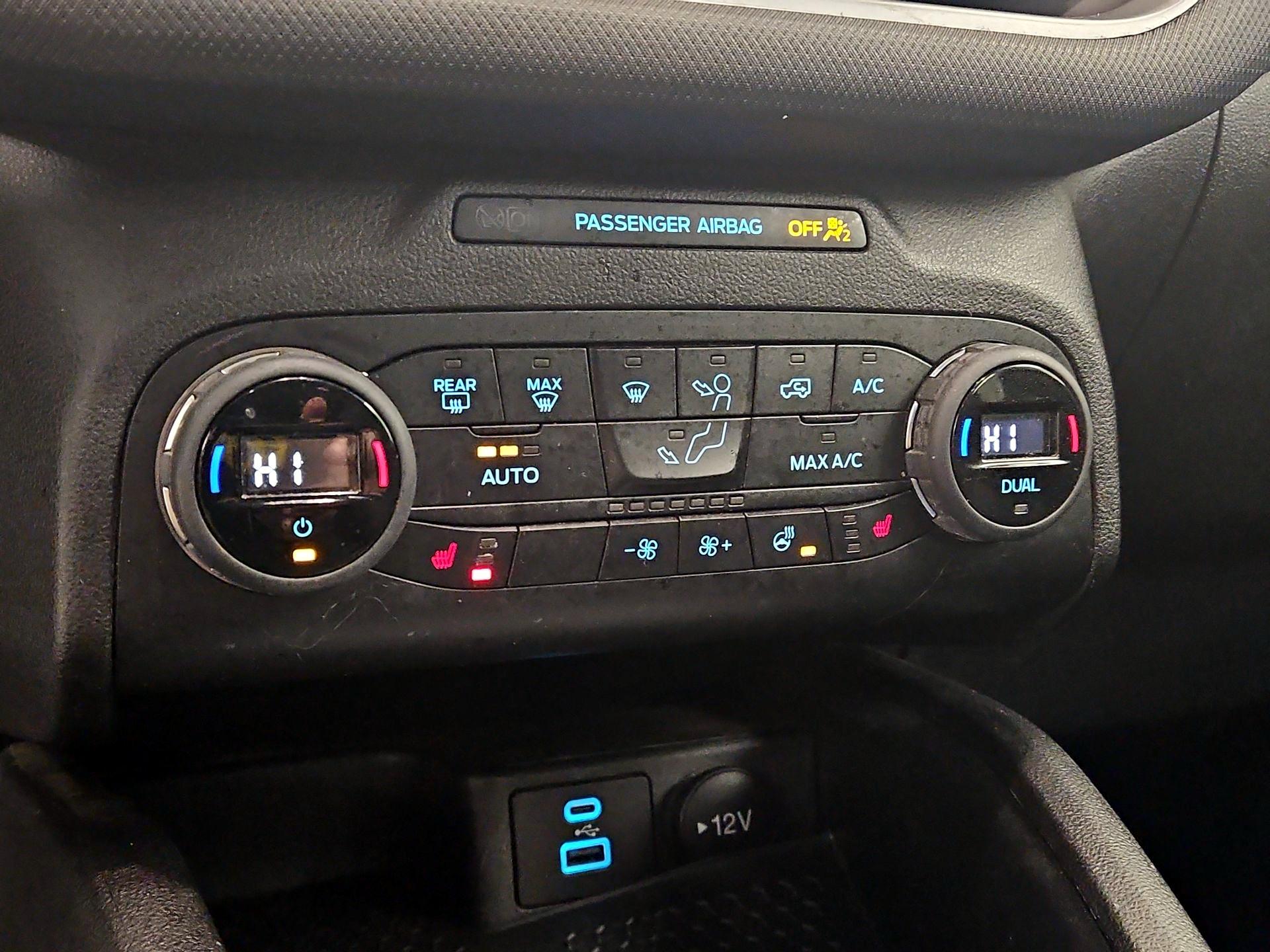 Thumbnail: 2021 Ford Bronco Sport - 16