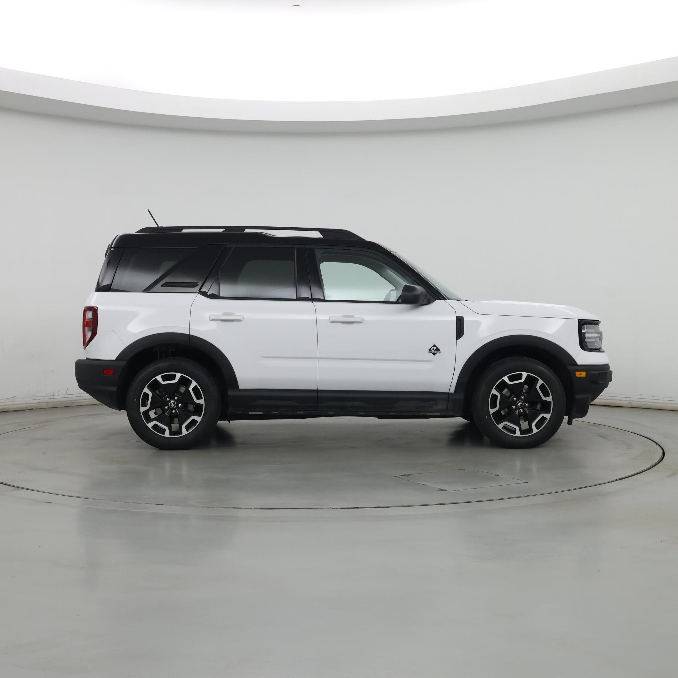 Thumbnail: 2021 Ford Bronco Sport - 7