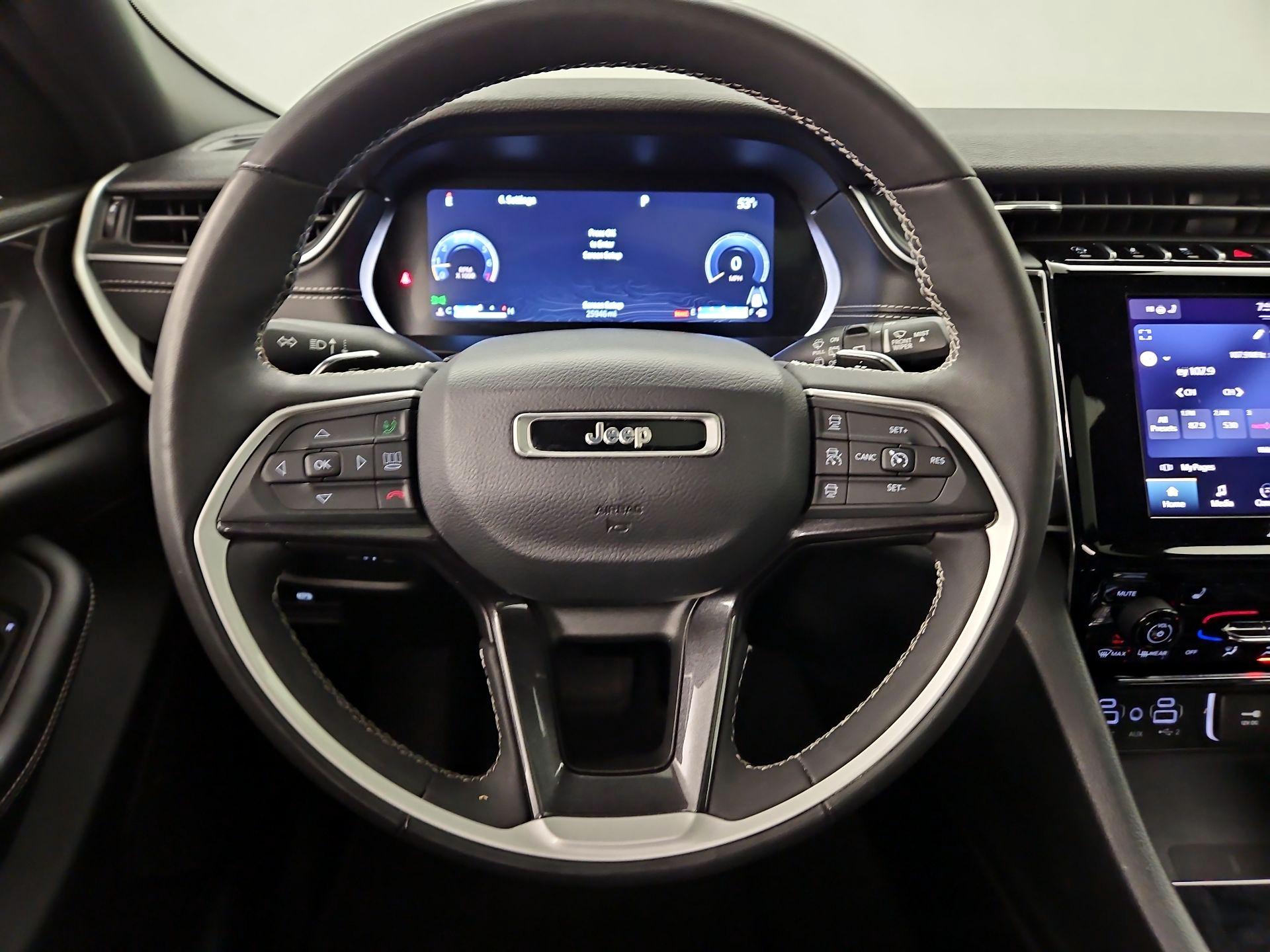 Thumbnail: 2023 Jeep Grand Cherokee L - 10