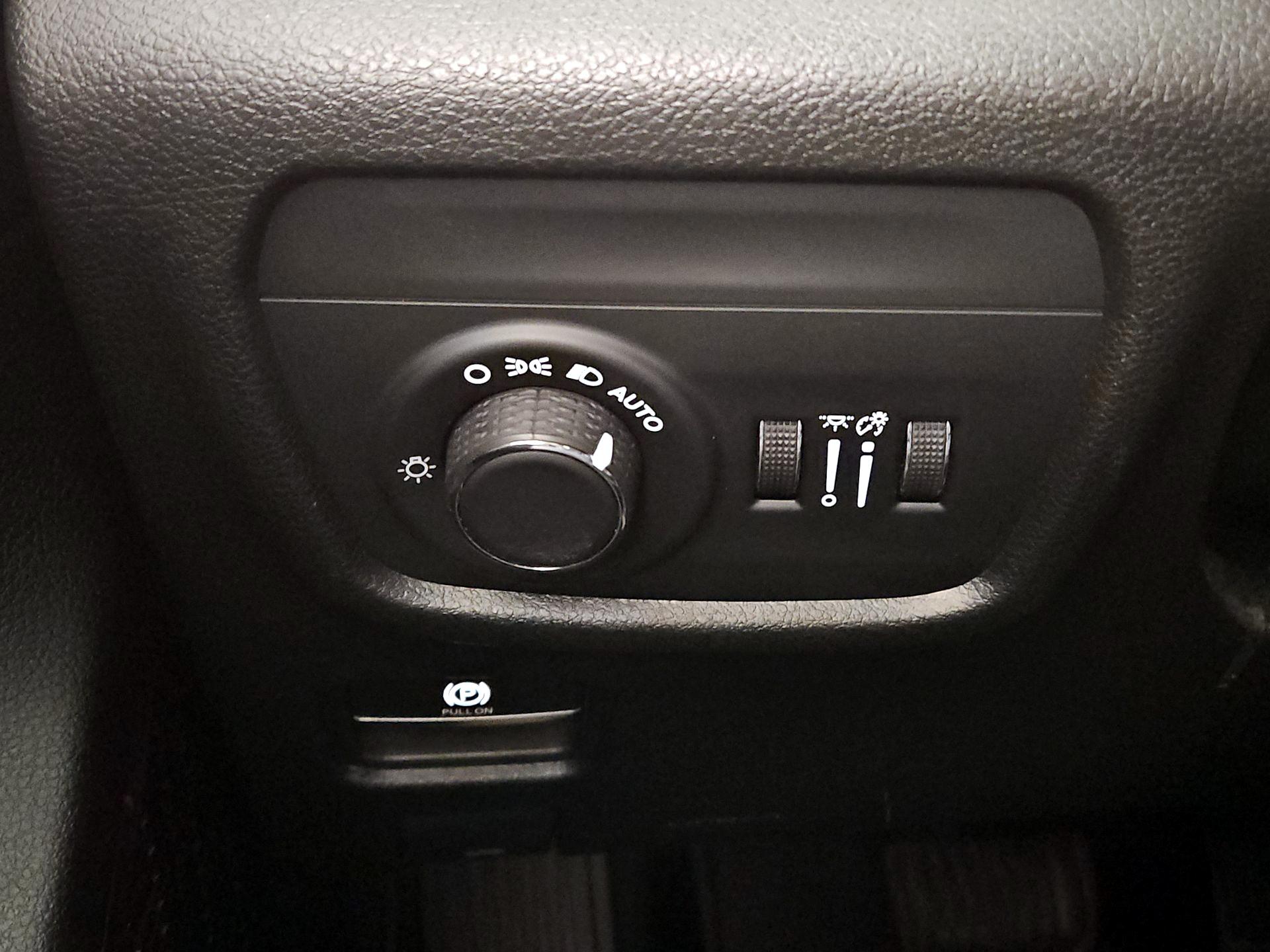 Thumbnail: 2023 Jeep Grand Cherokee L - 13