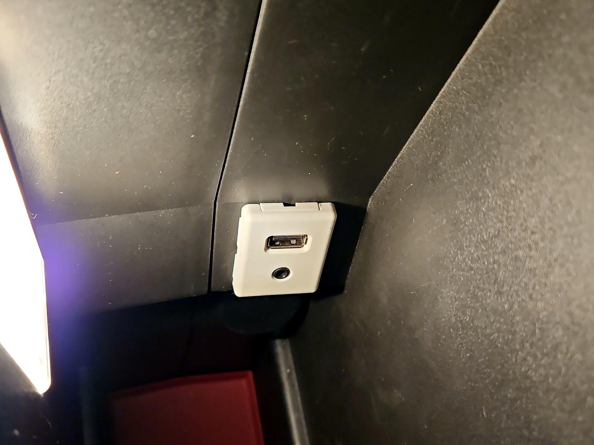 Thumbnail: 2016 GMC Terrain - 17