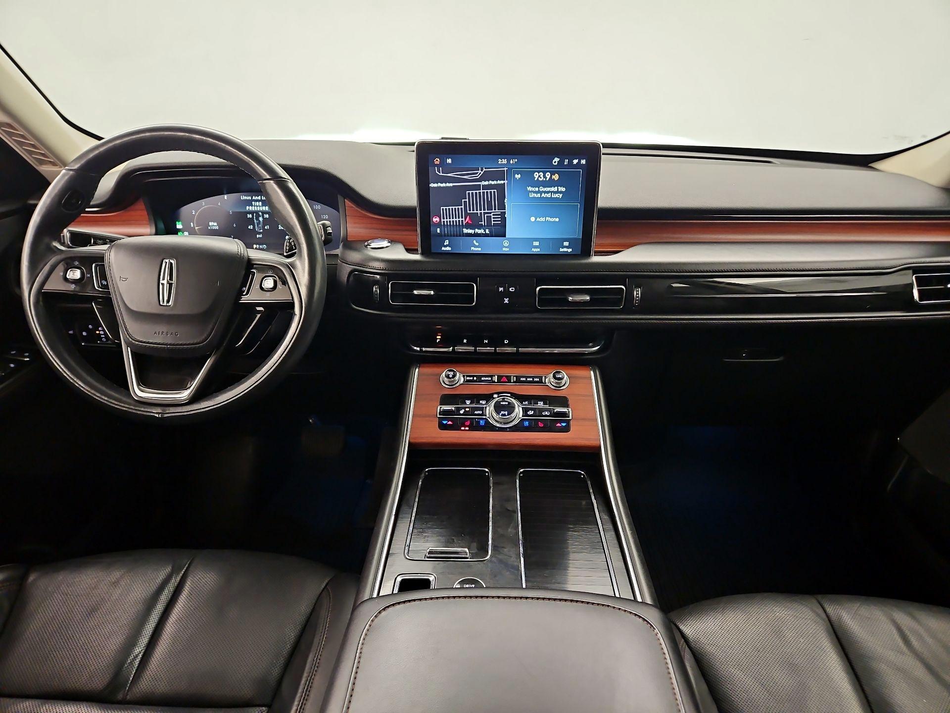 Thumbnail: 2021 Lincoln Aviator - 9