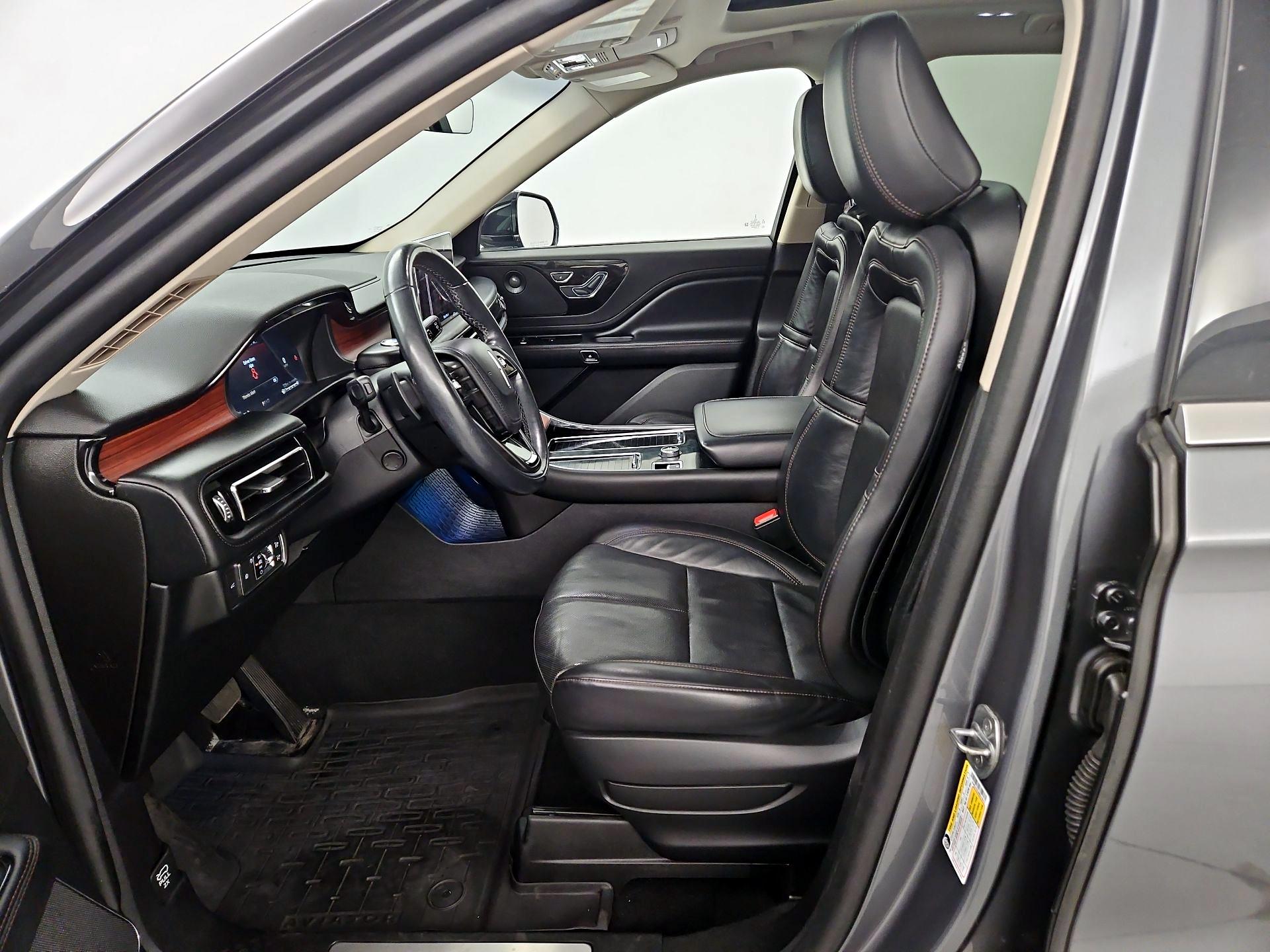 Thumbnail: 2021 Lincoln Aviator - 11