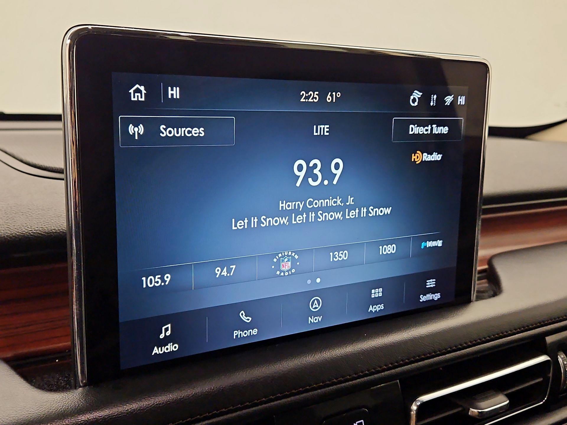 Thumbnail: 2021 Lincoln Aviator - 16