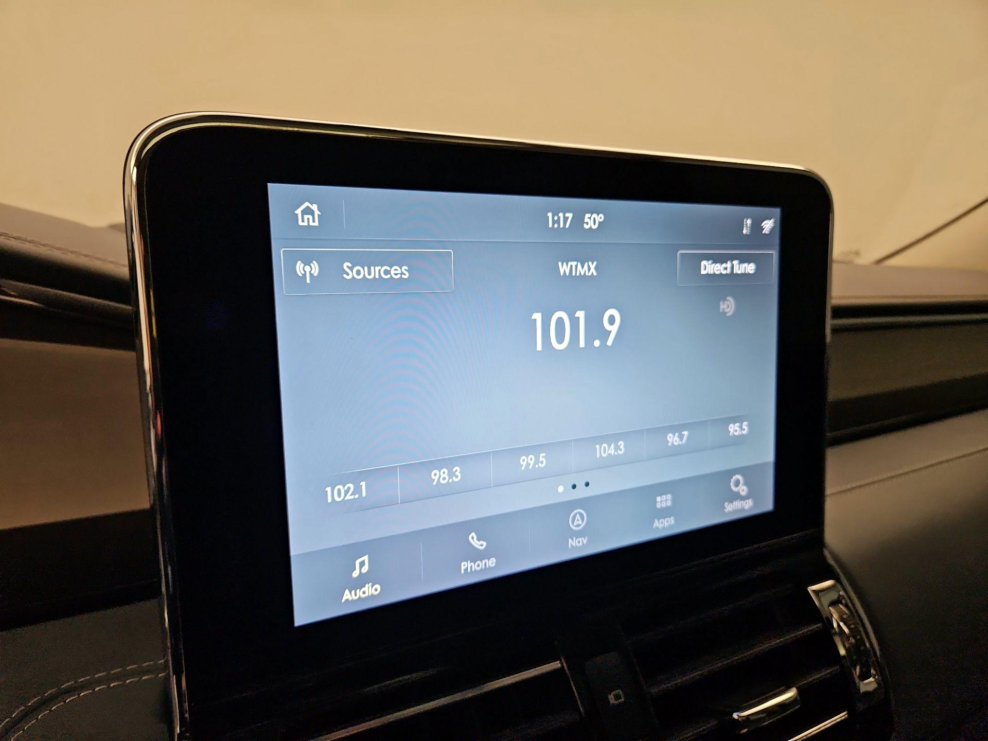 Thumbnail: 2020 Lincoln Navigator - 16