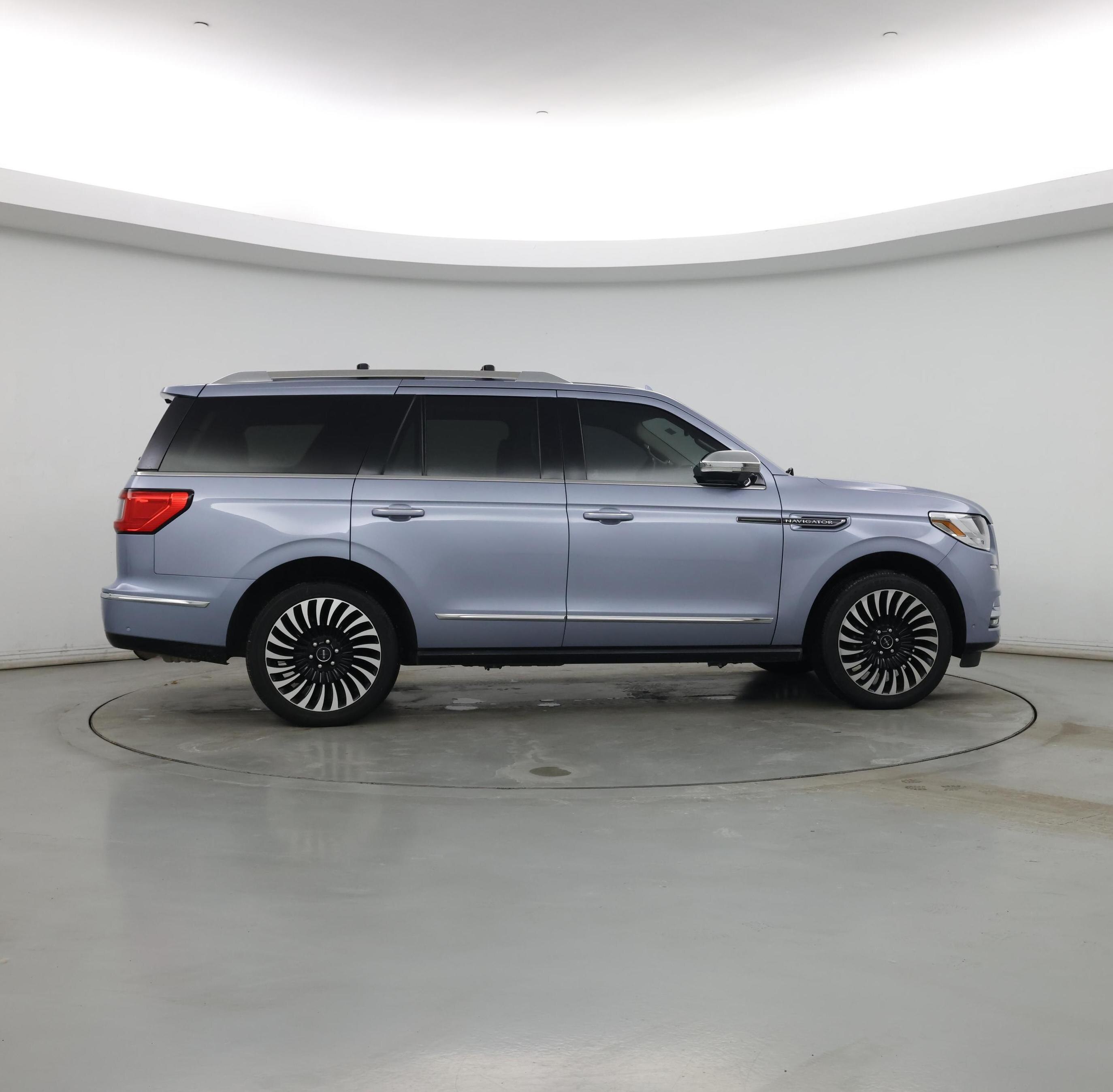 Thumbnail: 2020 Lincoln Navigator - 7