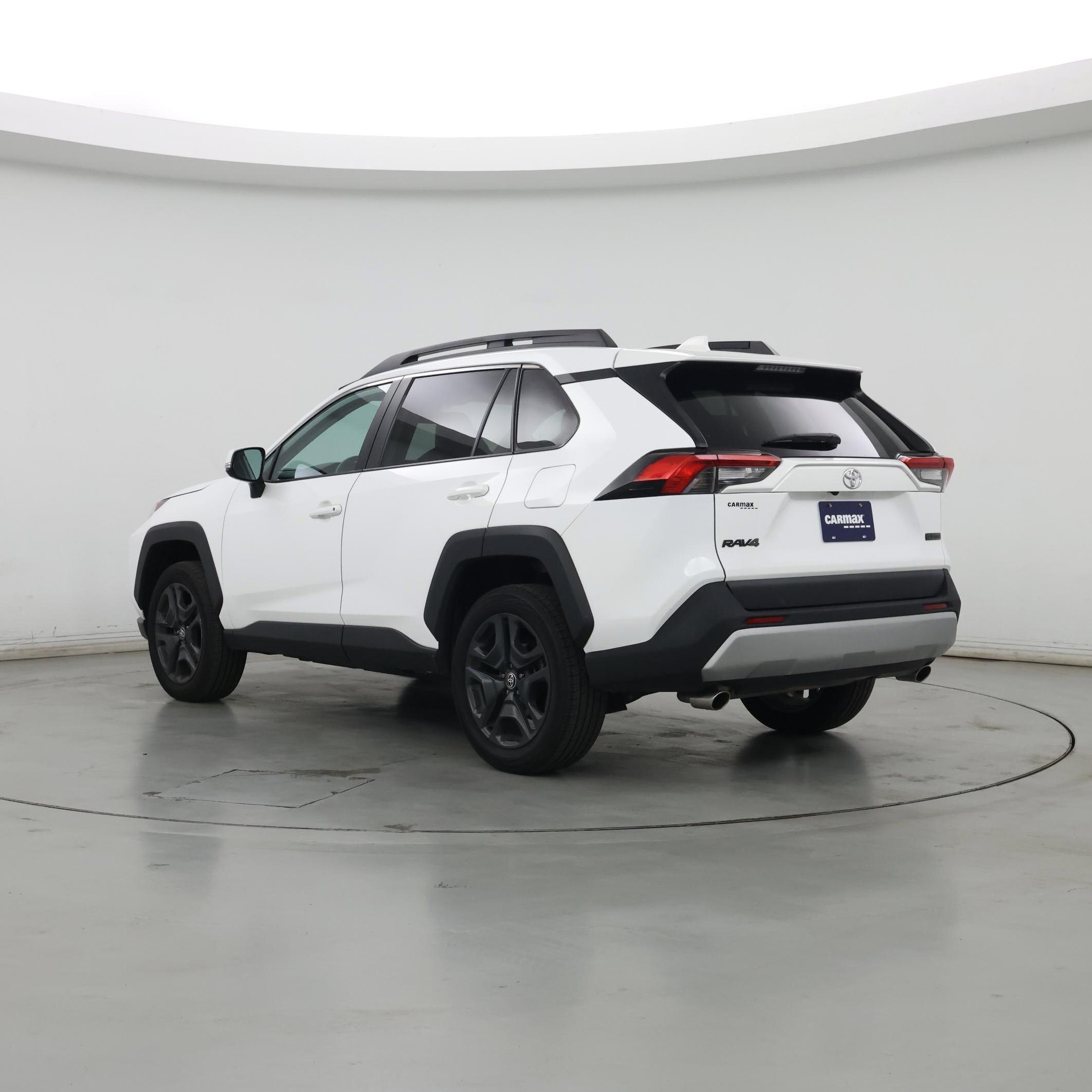 Thumbnail: 2022 Toyota RAV4 - 2